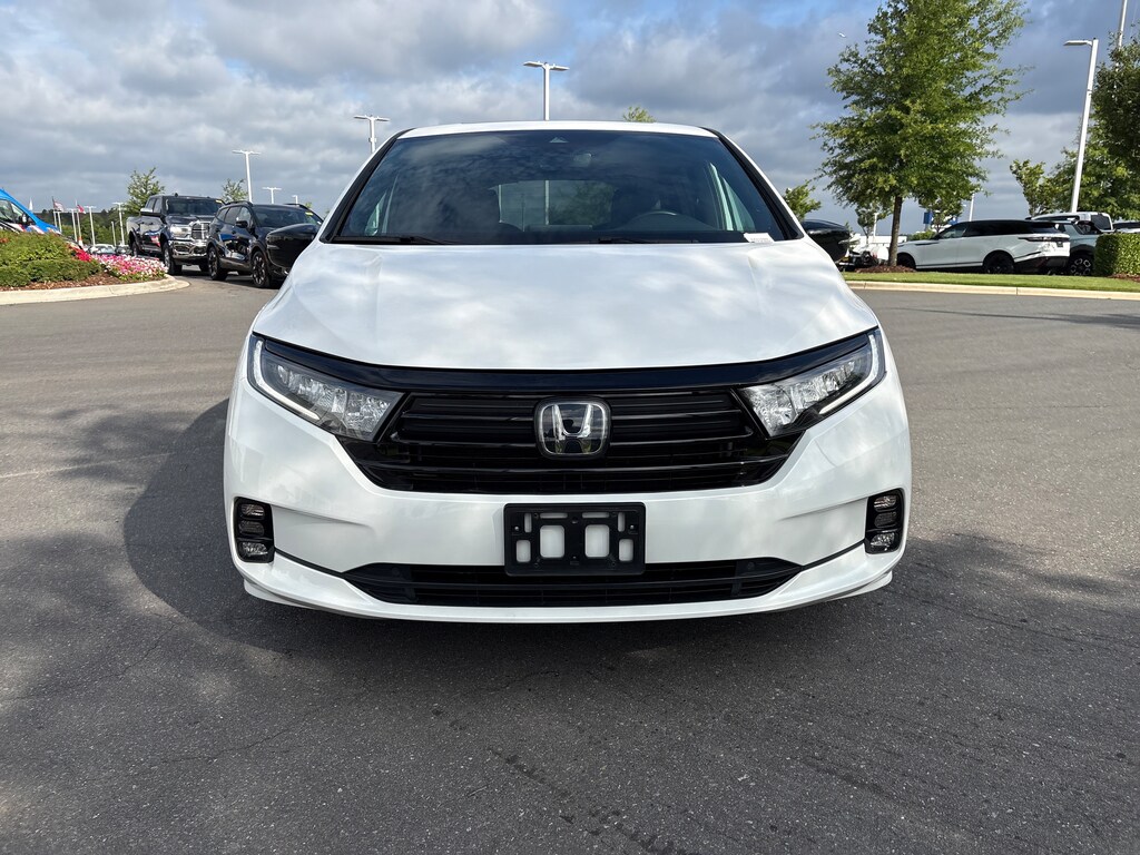 Used 2024 Honda Odyssey Sport Minivan