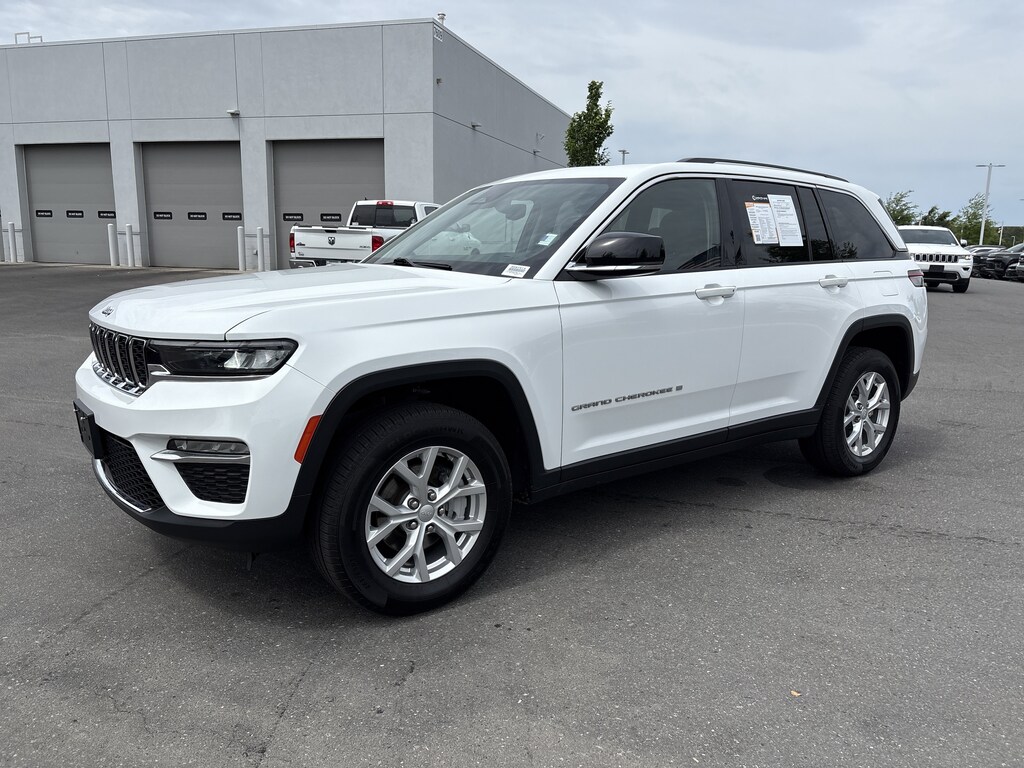 Used 2023 Jeep Grand Cherokee Limited SUV
