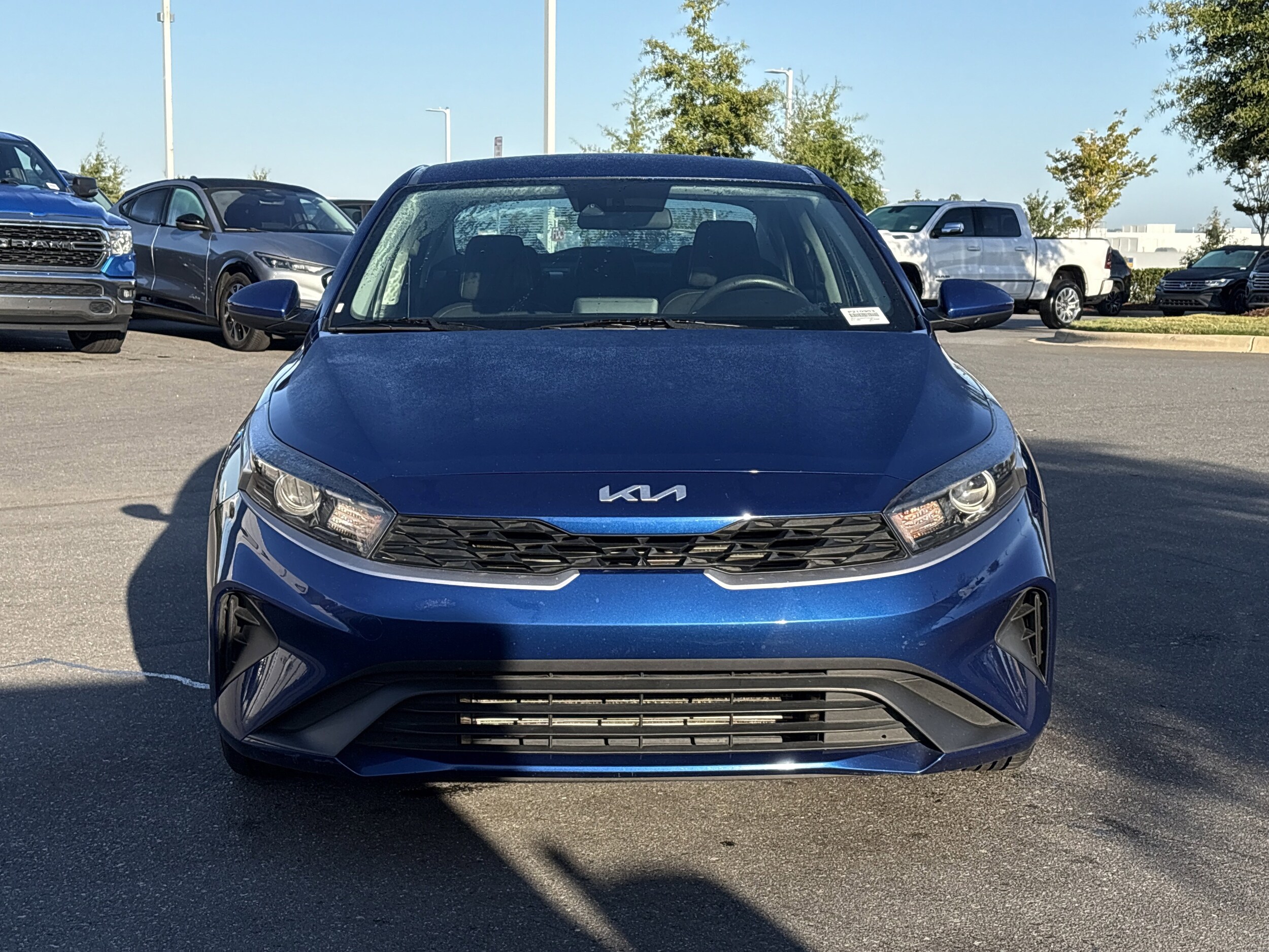 2023 Kia Forte LXS photo 3