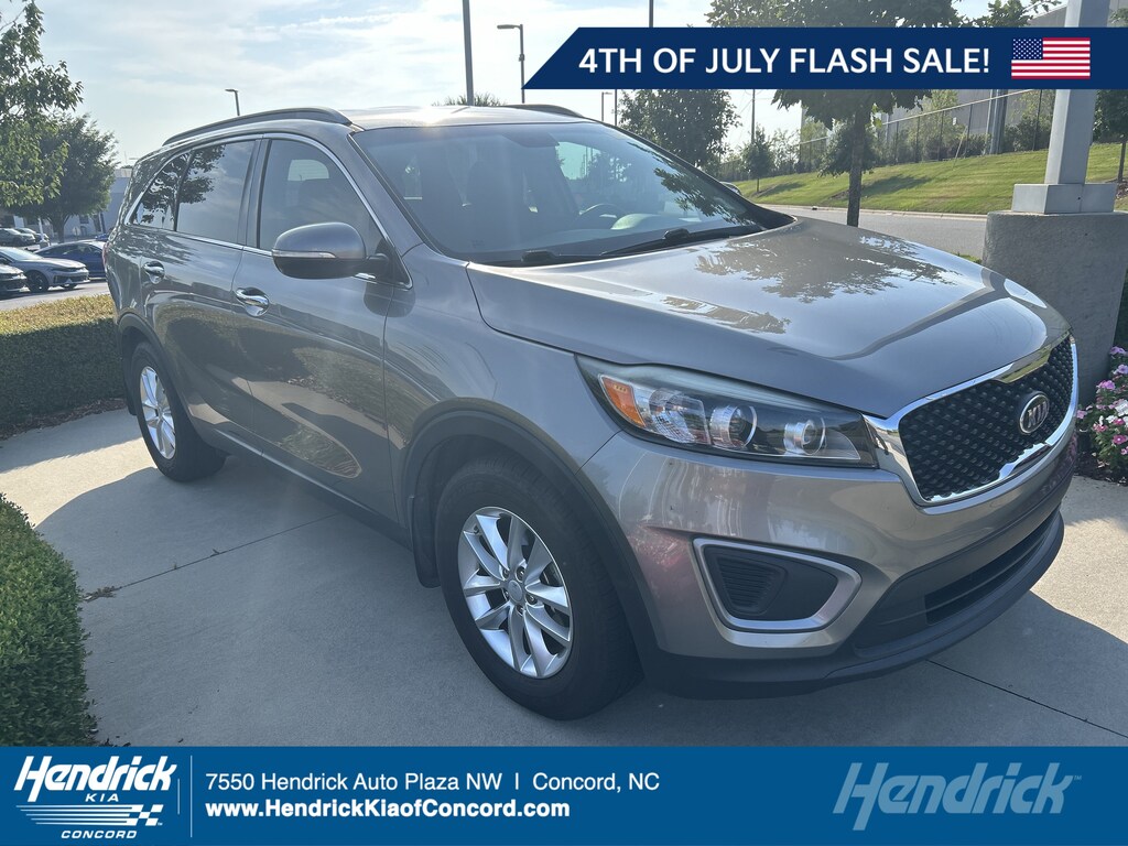 Used 2017 Kia Sorento LX V6 SUV