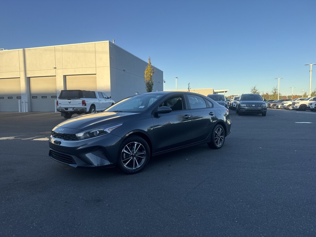 Certified 2022 Kia Forte LXS Sedan