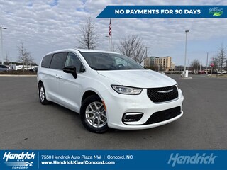 2024 Chrysler Pacifica Touring L Minivan