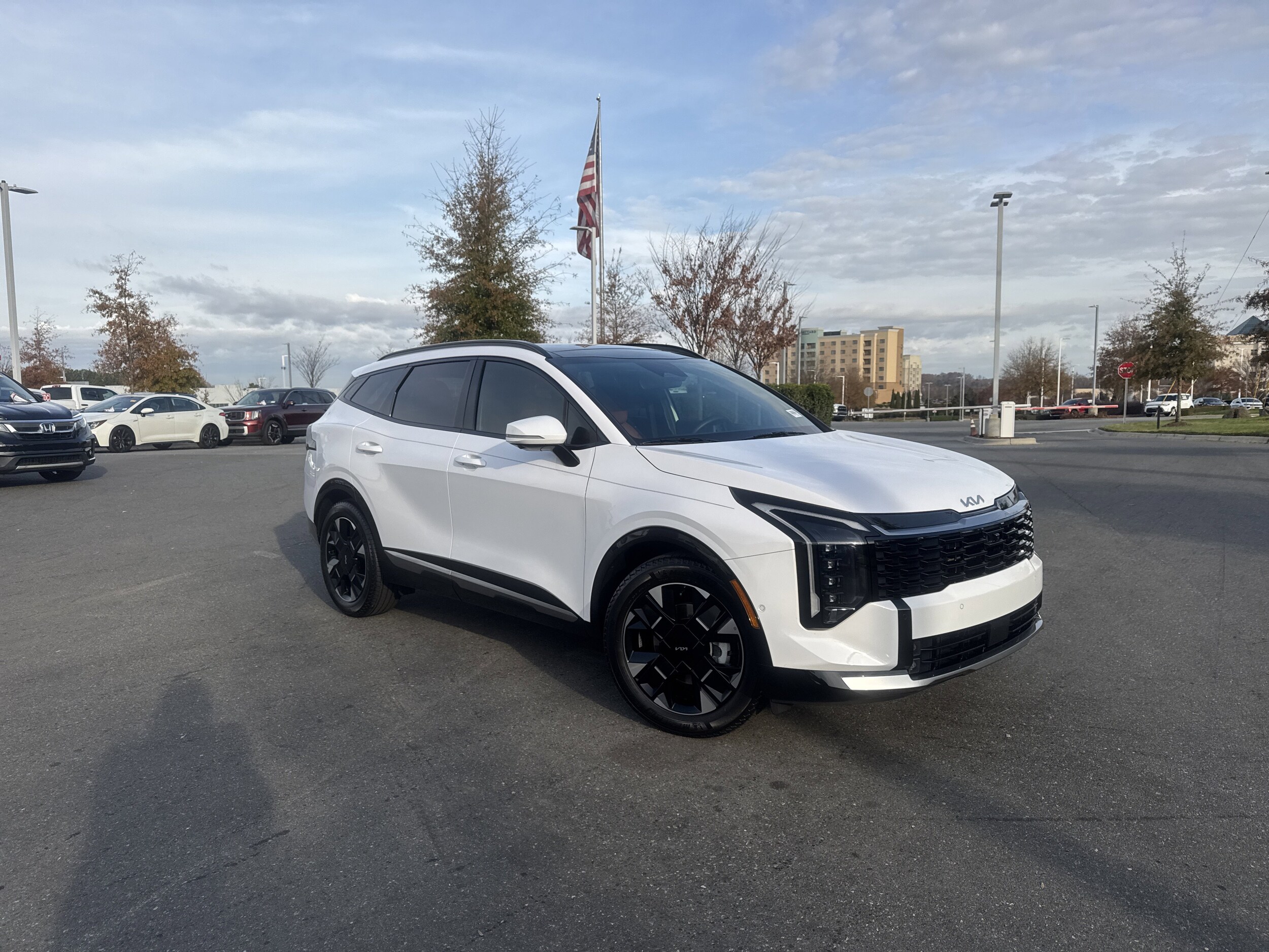 2026 Kia Sportage photo 2