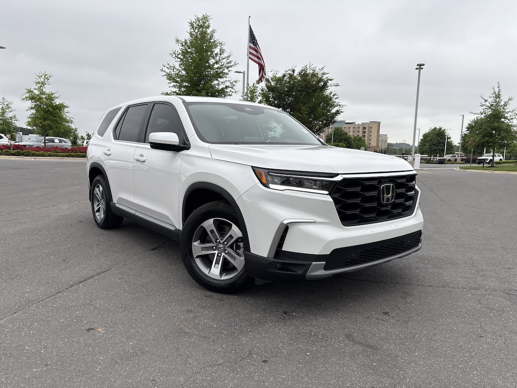 Used 2024 Honda Pilot EX-L 8 Passenger SUV