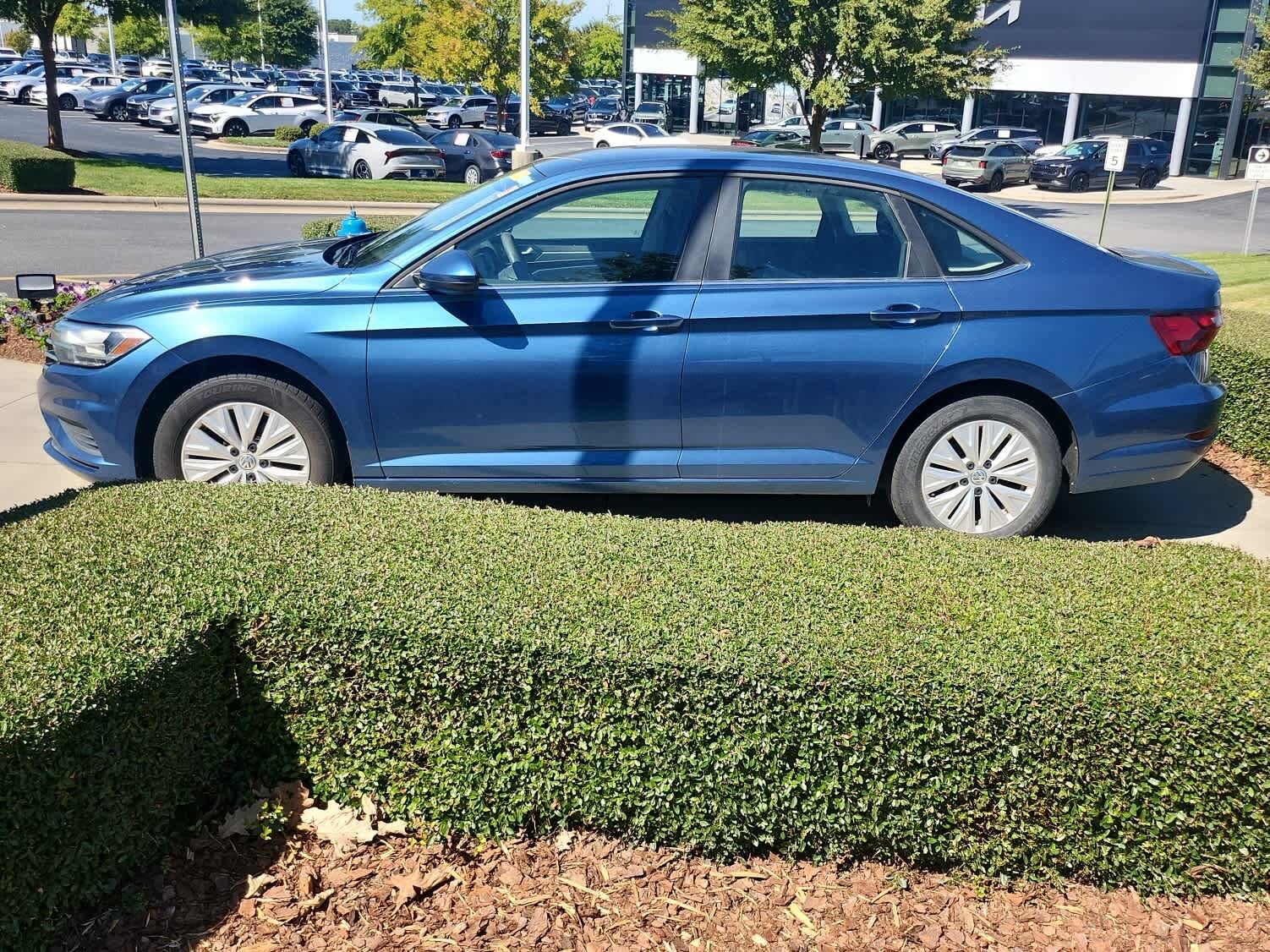 2020 Volkswagen Jetta S photo 2