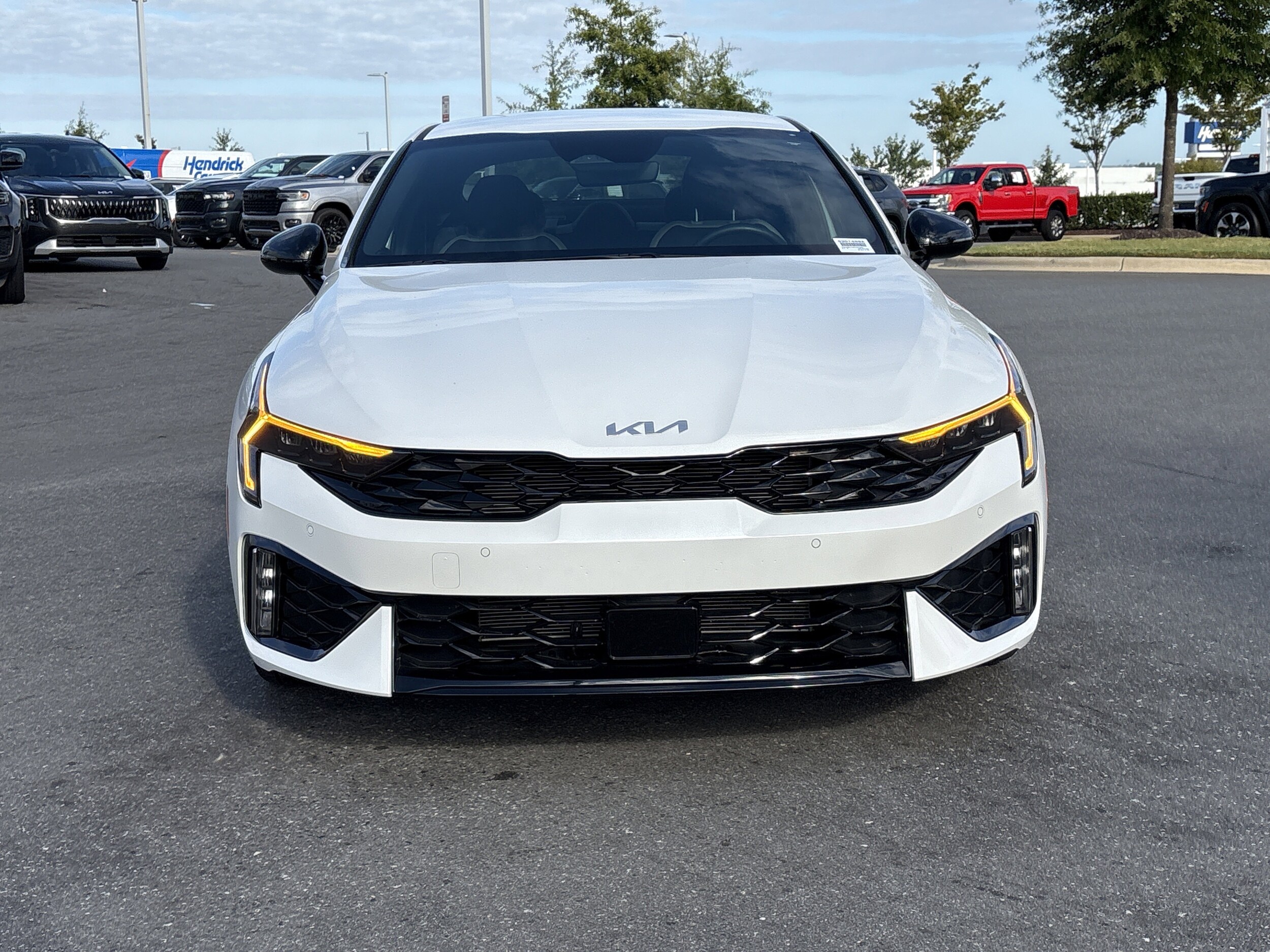2025 Kia K5 GT-Line photo 2