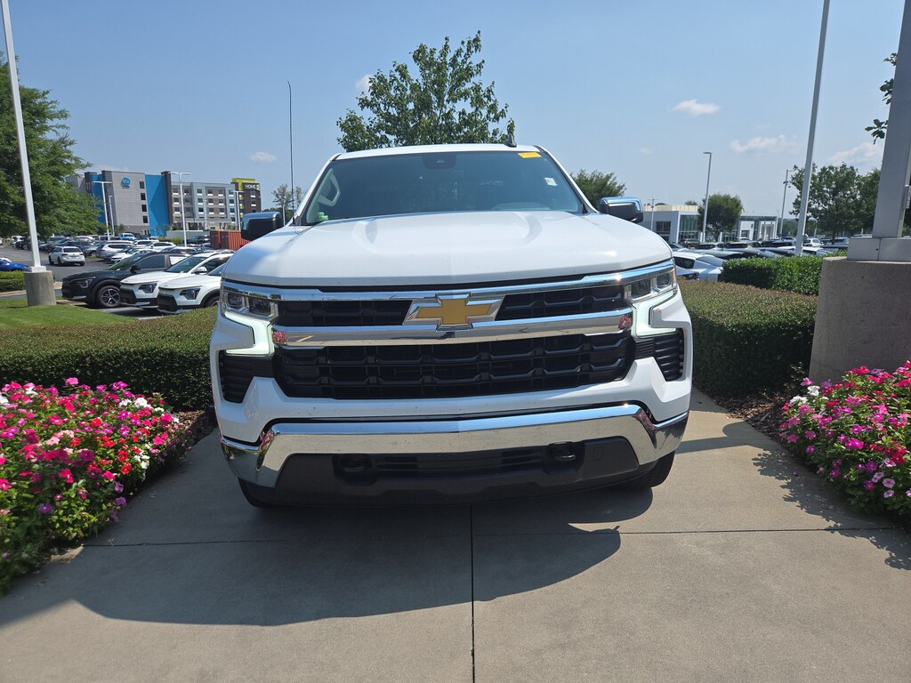 Used 2022 Chevrolet Silverado 1500 LT Pickup