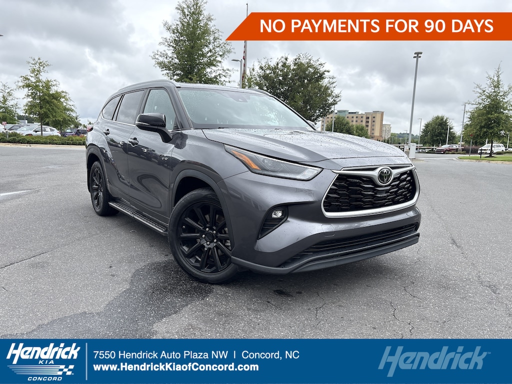 Used 2023 Toyota Highlander XLE SUV