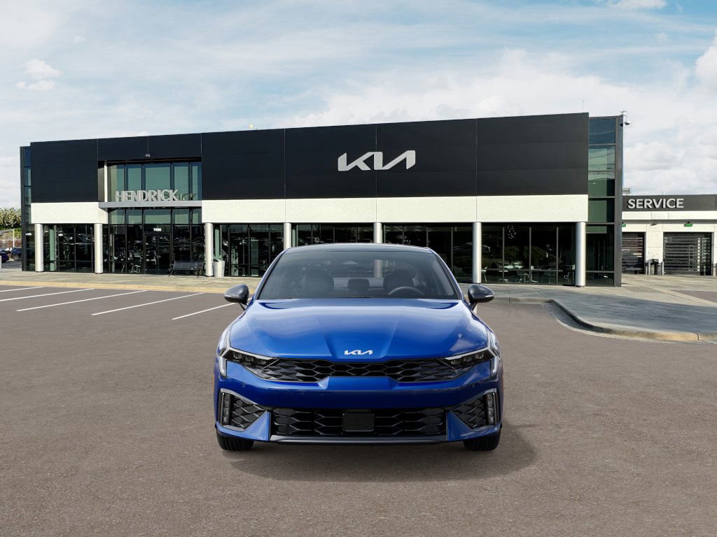 2025 Kia K5 GT-Line photo 3