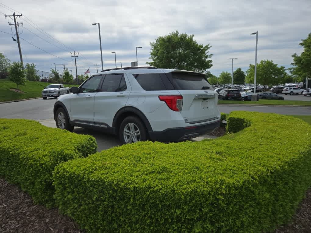 2021 Ford Explorer XLT photo 6