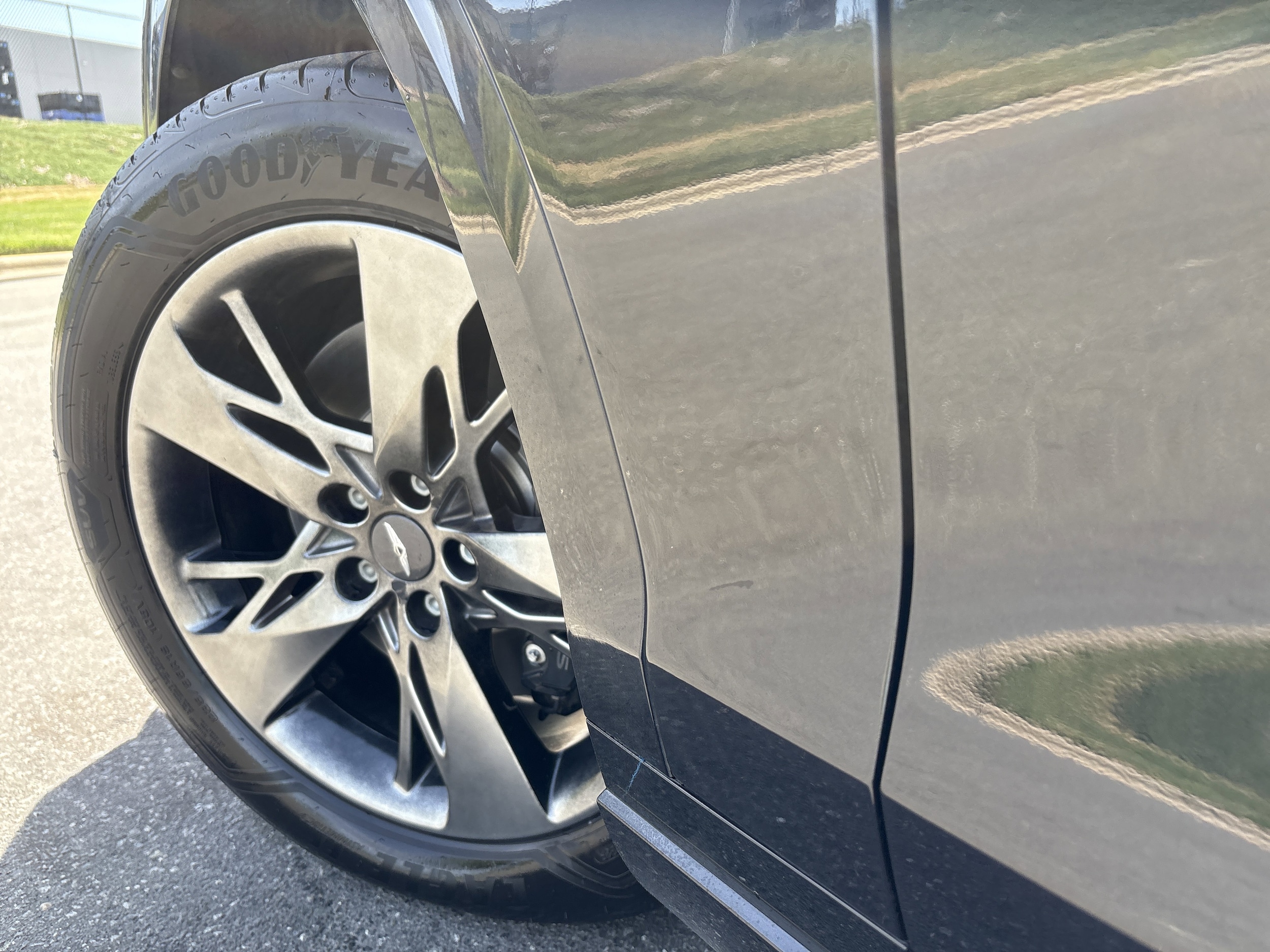 2022 Genesis GV70 3.5T Sport photo 6