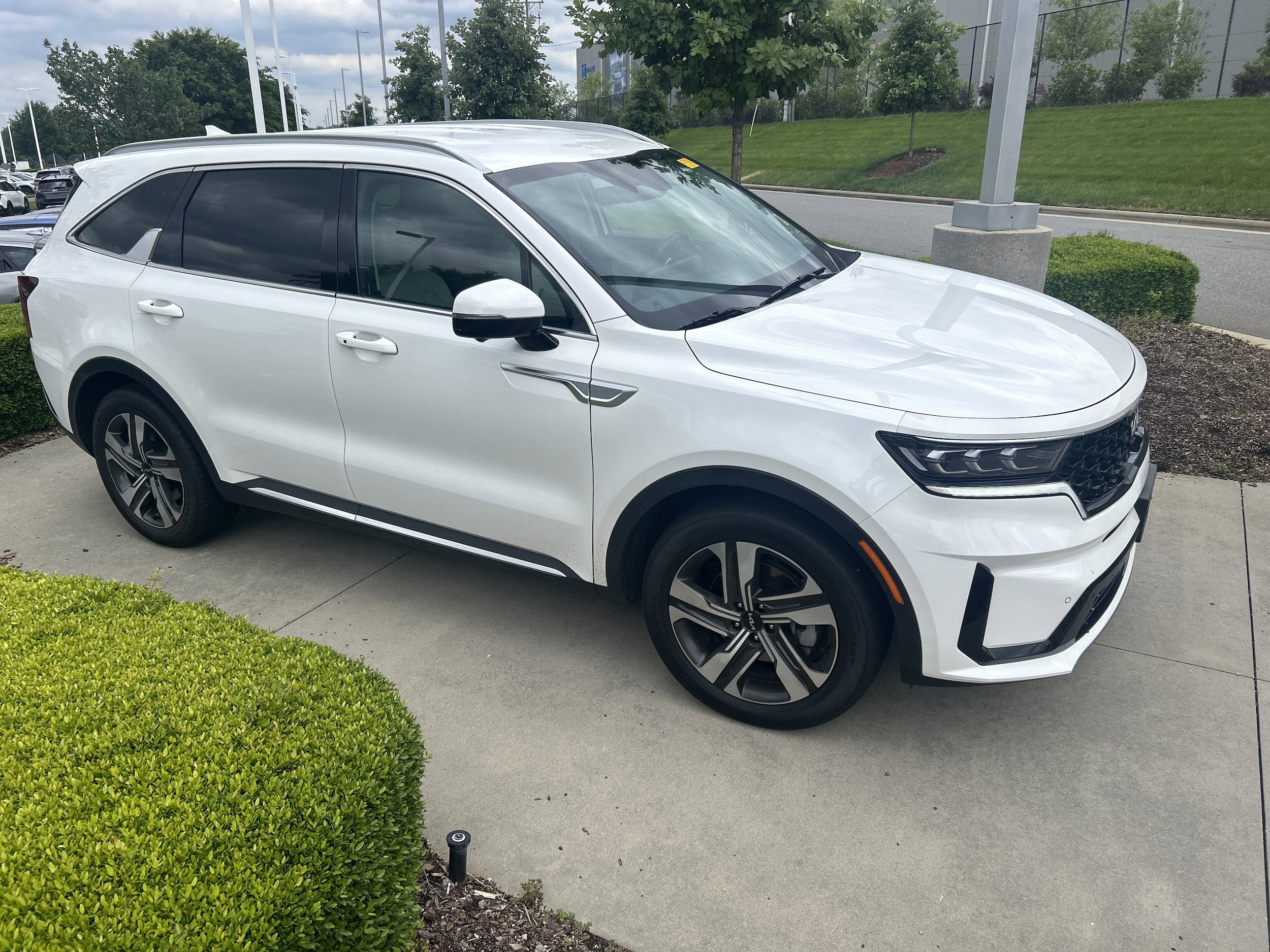 2023 Kia Sorento Hybrid SX Prestige photo 2