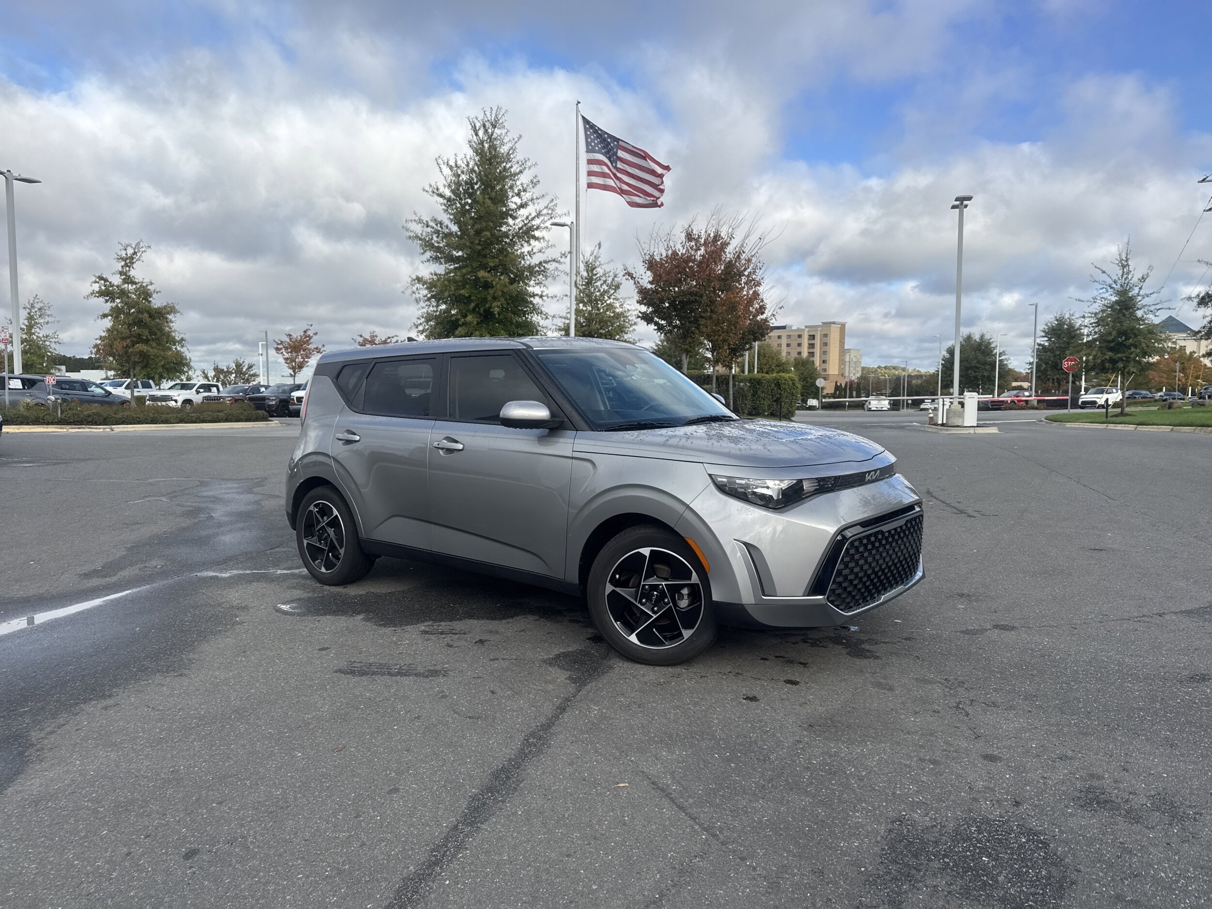 2025 Kia Soul EX photo 2