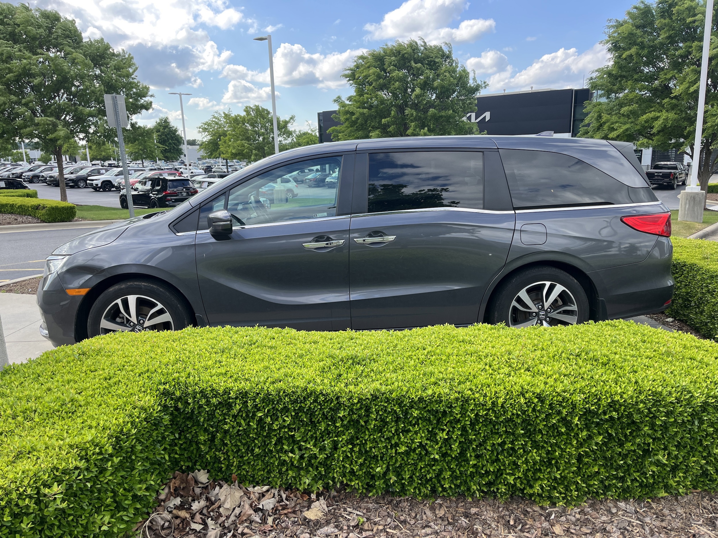 2023 Honda Odyssey Touring photo 6