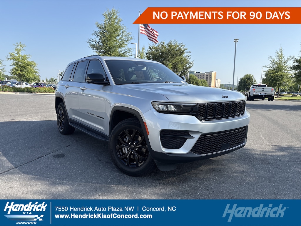 Used 2023 Jeep Grand Cherokee Altitude SUV