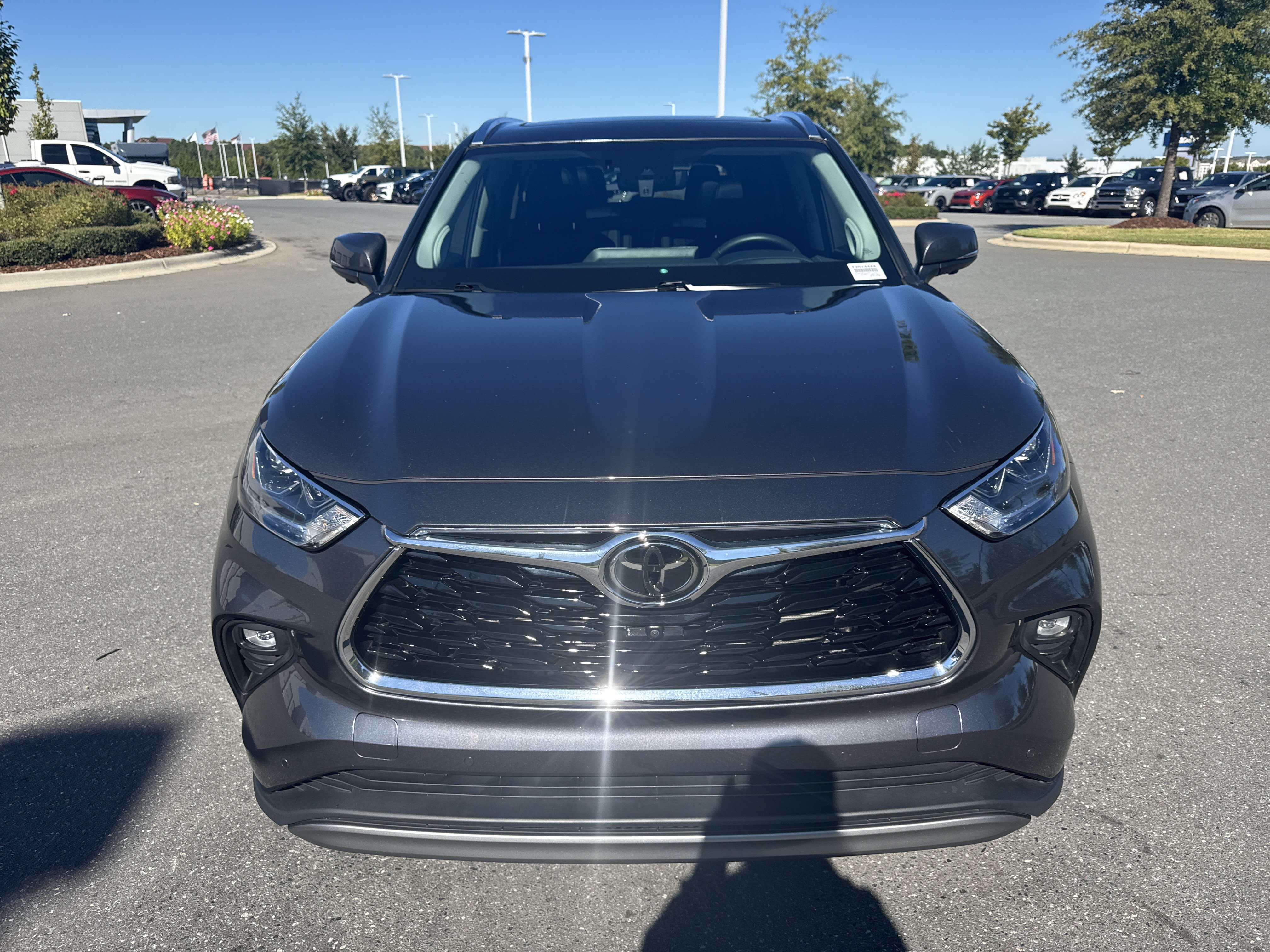 Used 2024 Toyota Highlander Platinum SUV
