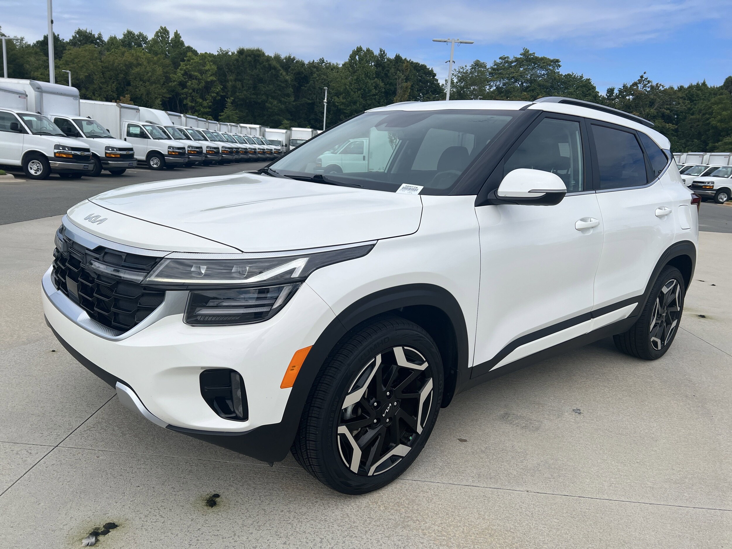 2024 Kia Seltos SX photo 3