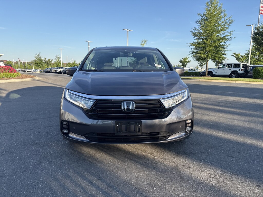 Used 2023 Honda Odyssey Touring Minivan