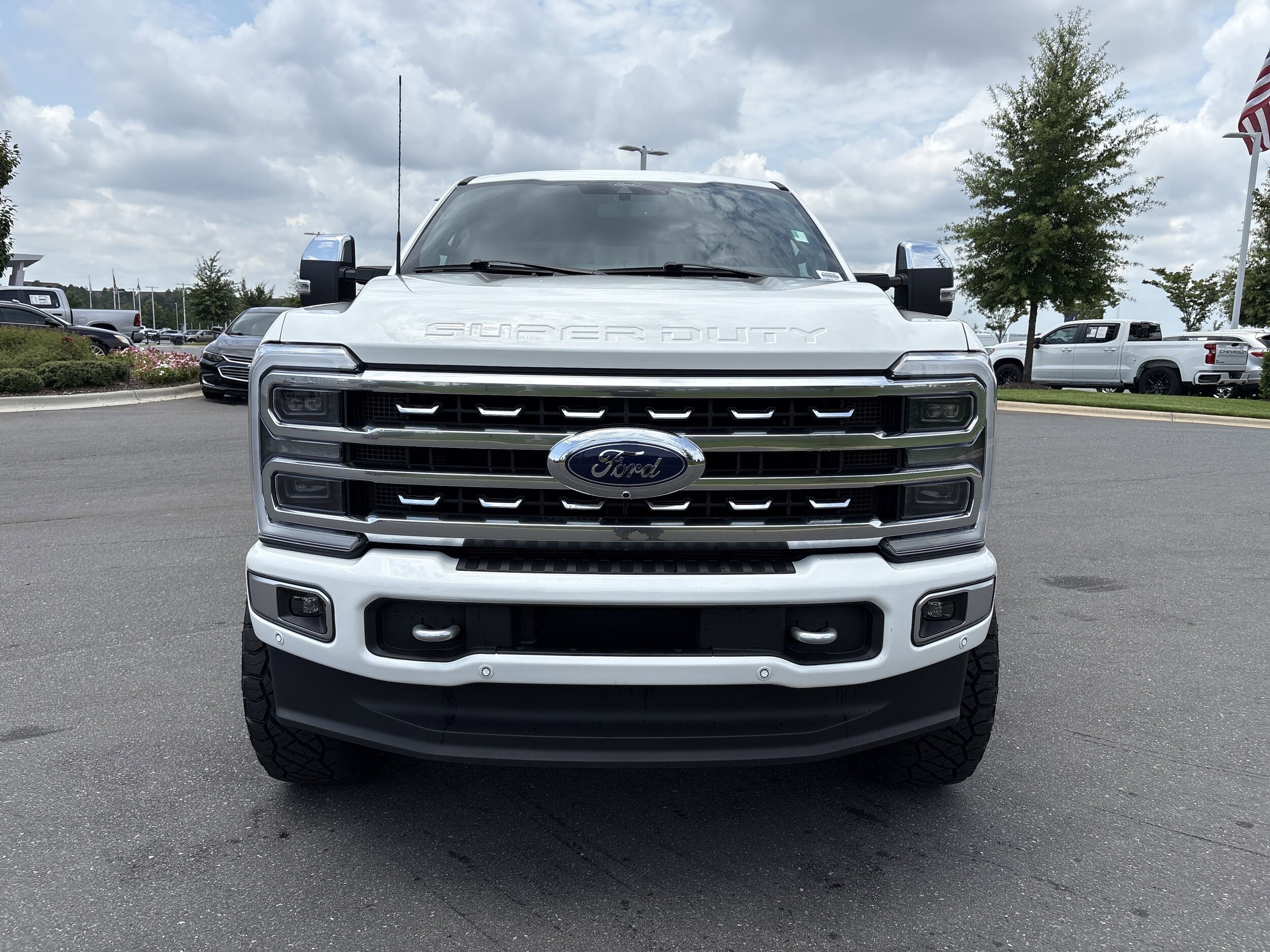 2024 Ford F-250 Platinum photo 3