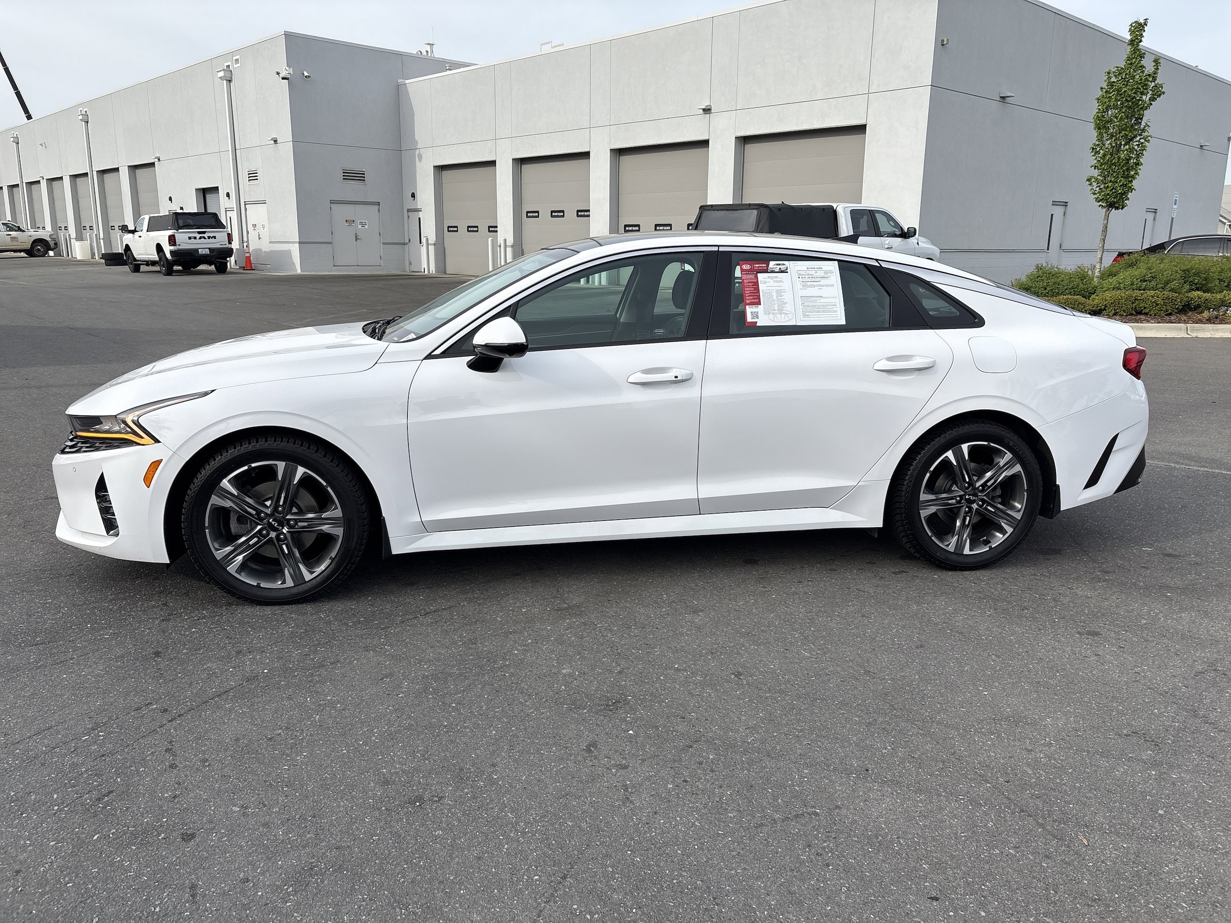 2022 Kia K5 EX photo 5