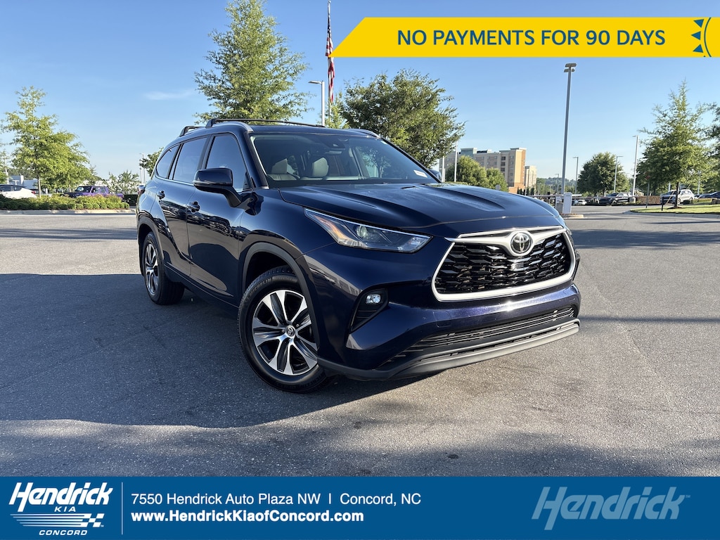Used 2023 Toyota Highlander XLE SUV