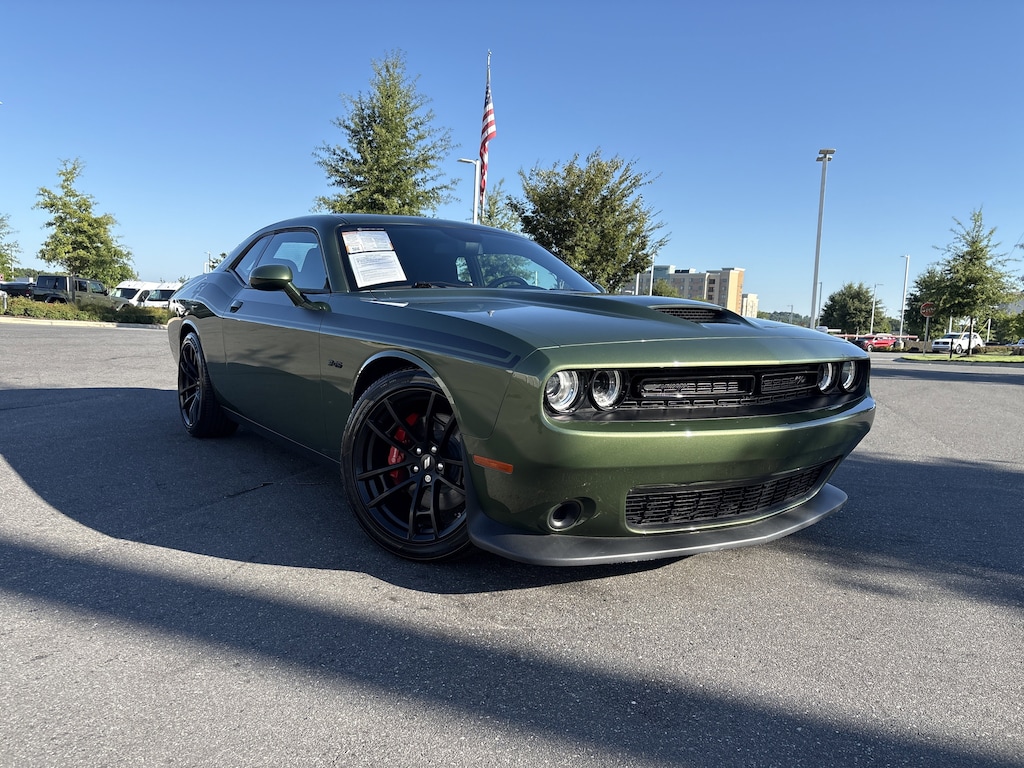 Used 2023 Dodge Challenger R/T Coupe