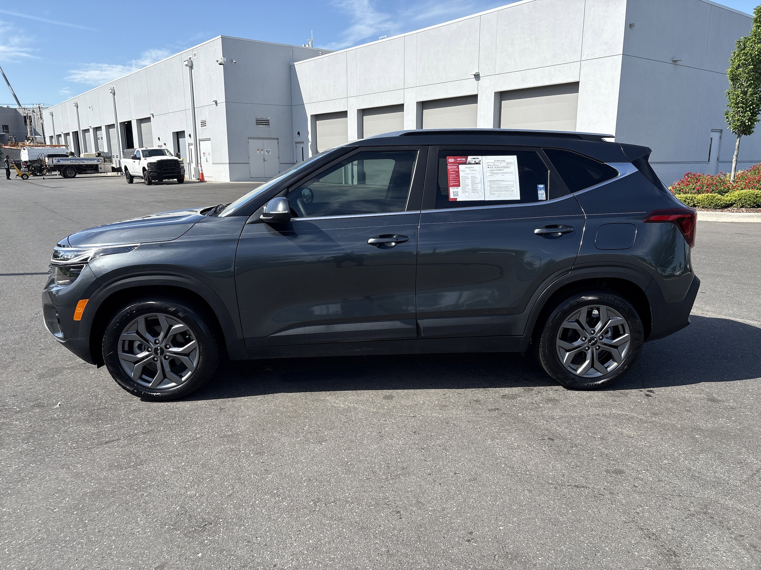 2024 Kia Seltos S photo 5