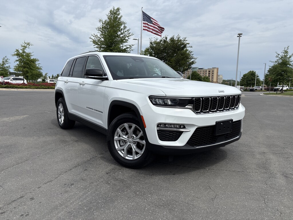 Used 2023 Jeep Grand Cherokee Limited SUV