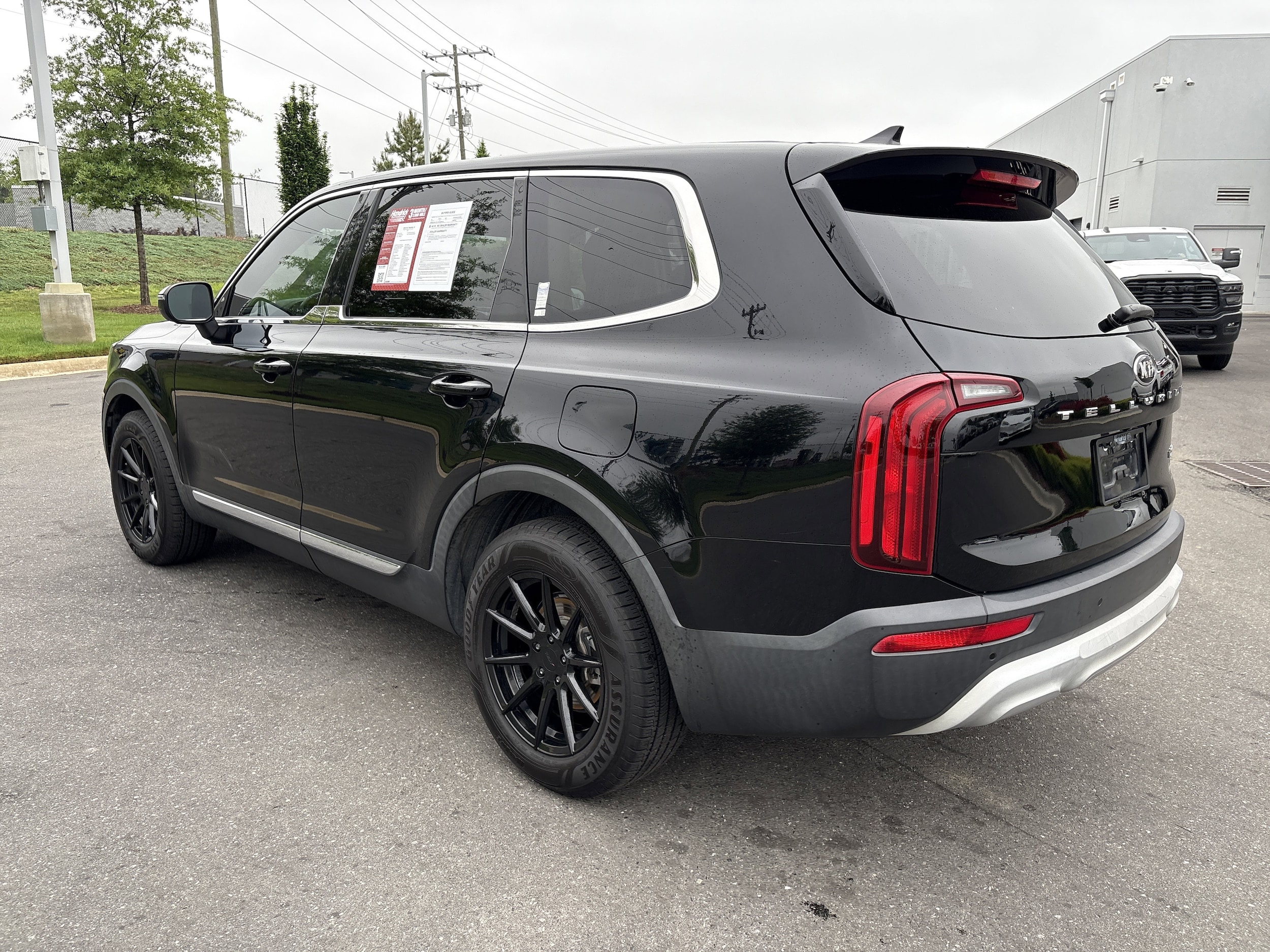 2020 Kia Telluride LX photo 5