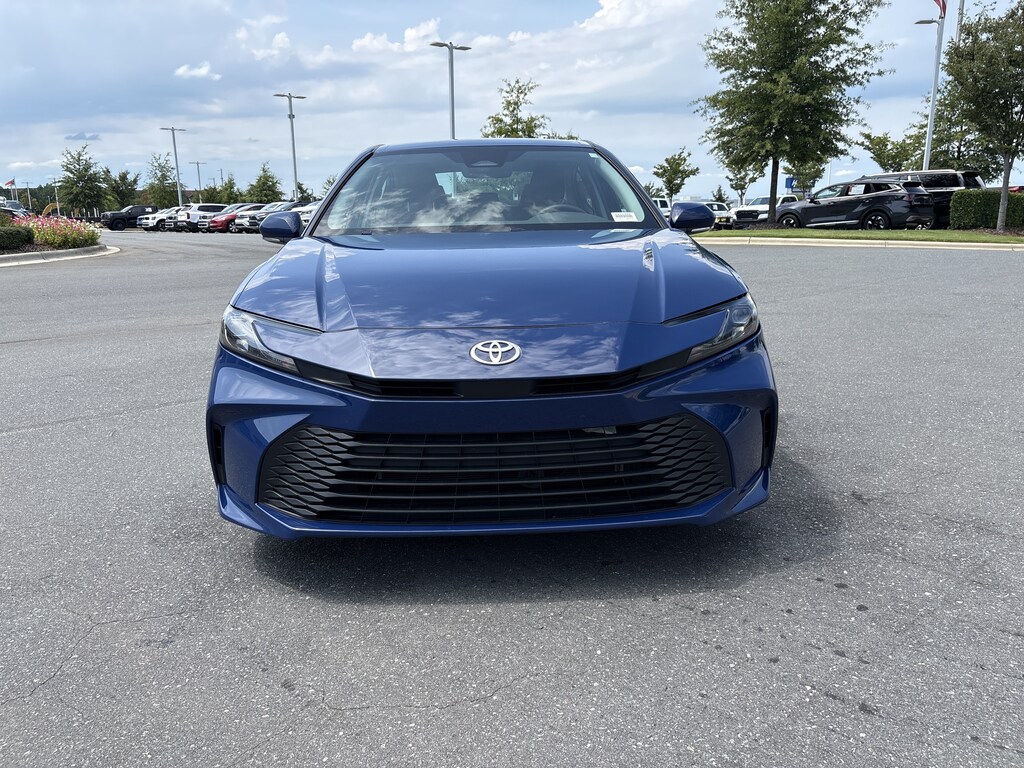 Used 2025 Toyota Camry SE Sedan