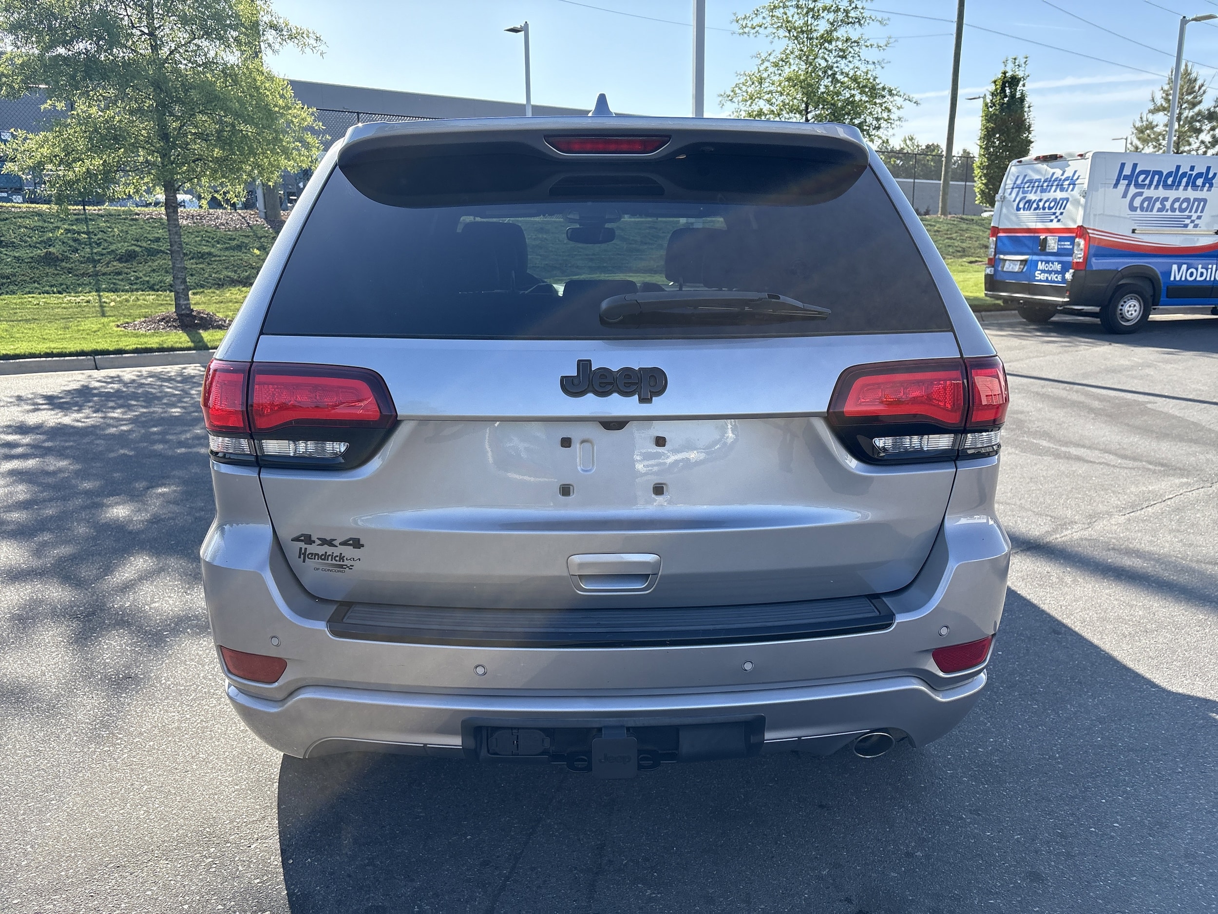 2017 Jeep Grand Cherokee Altitude photo 4