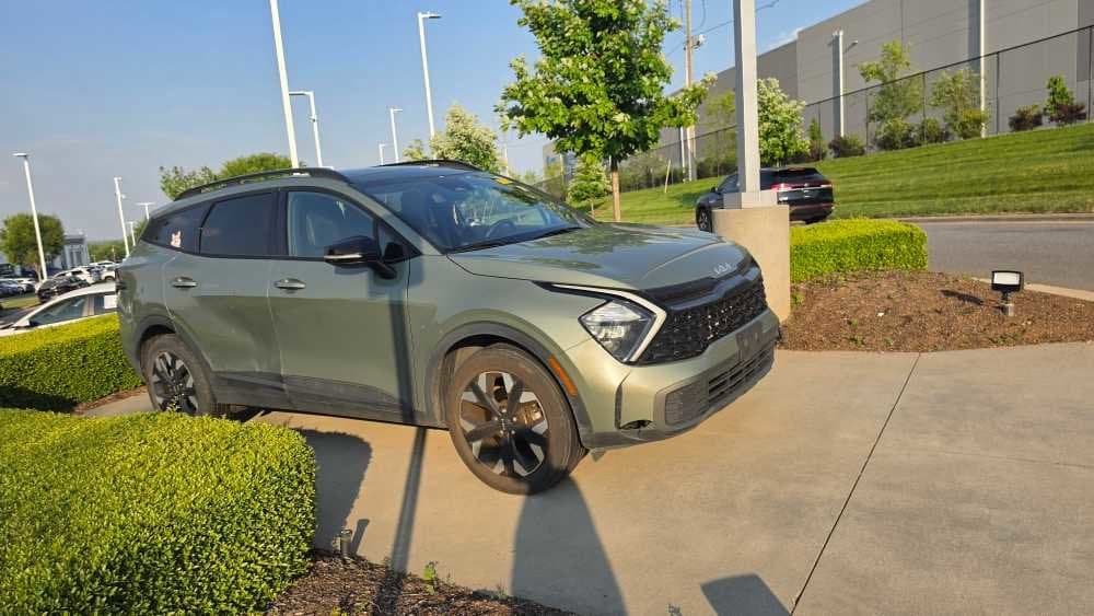 2023 Kia Sportage X-Line photo 2