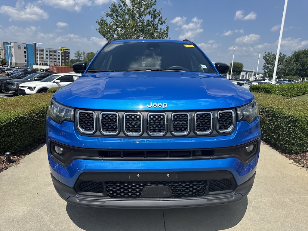 Used 2024 Jeep Compass Latitude SUV