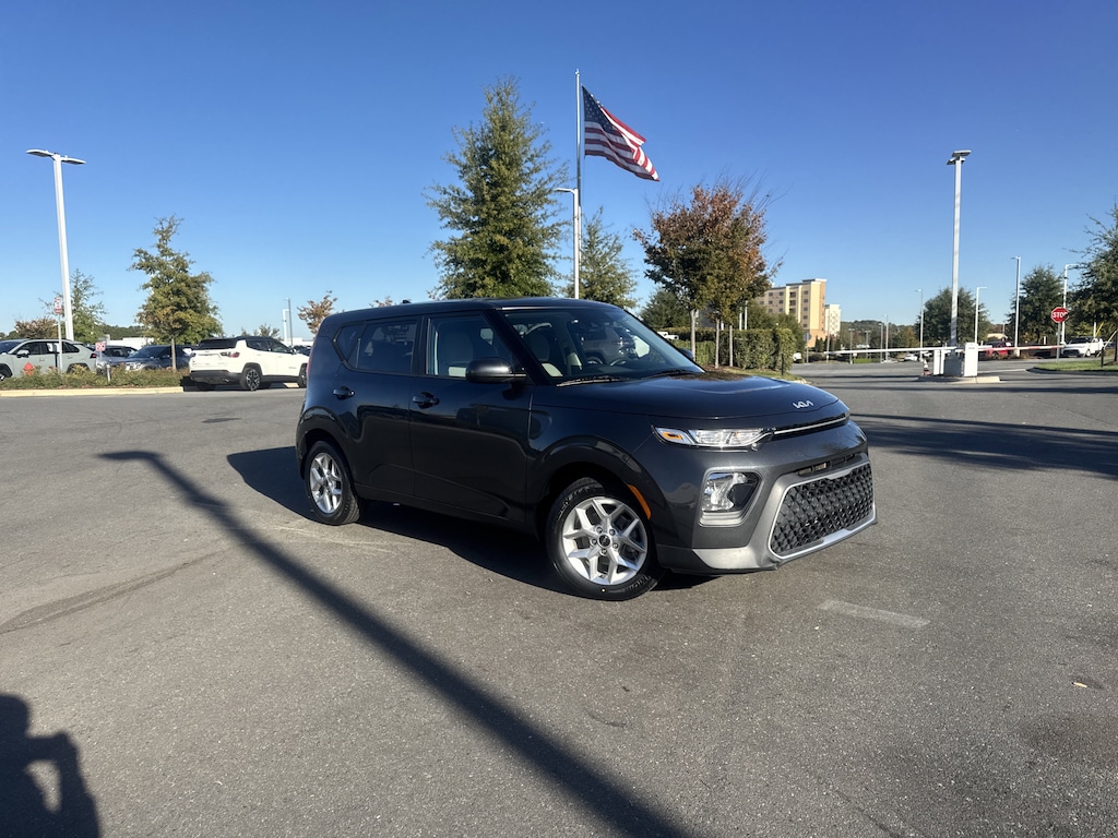 Certified 2022 Kia Soul S Hatchback