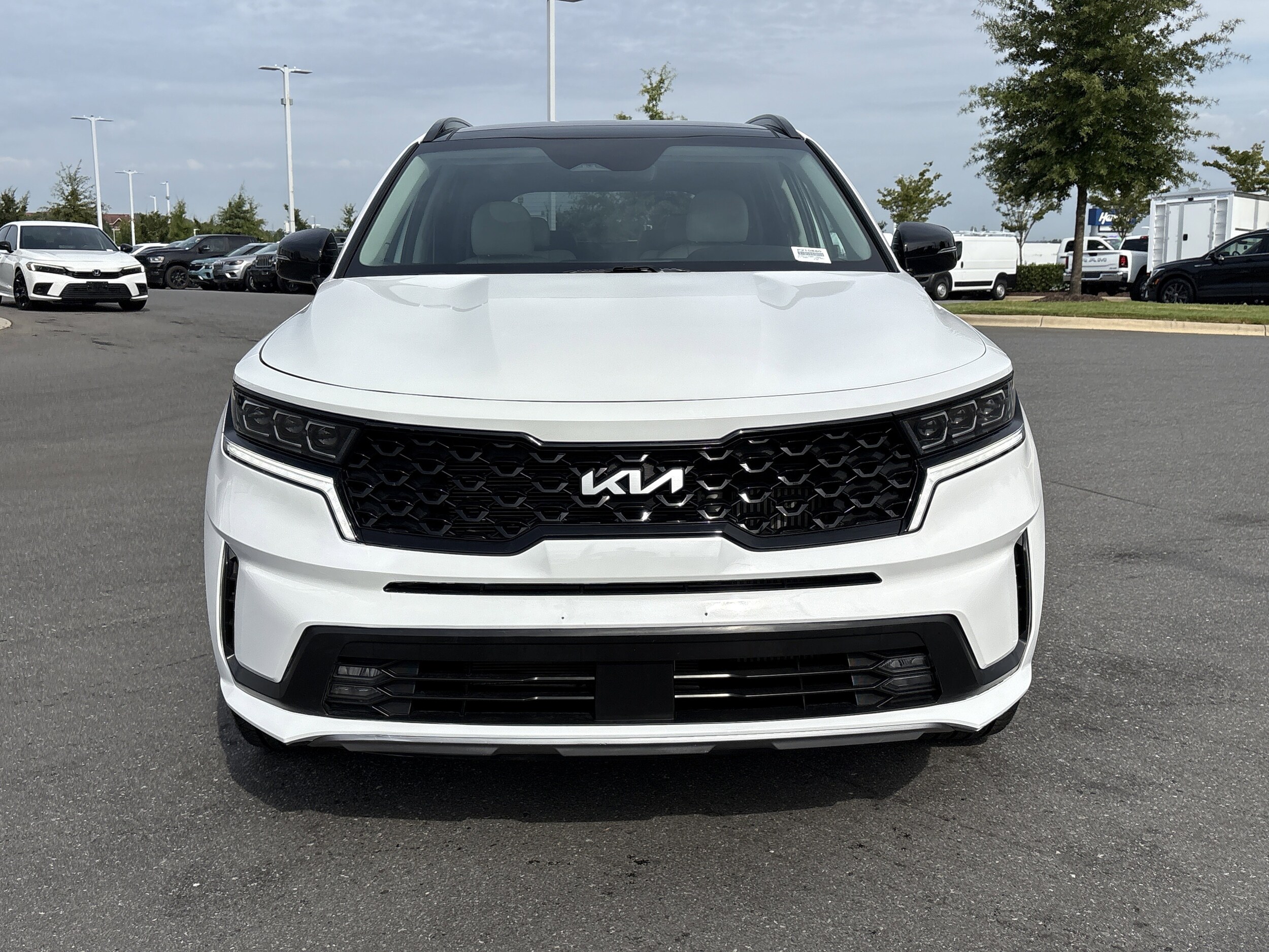 2022 Kia Sorento SX photo 3