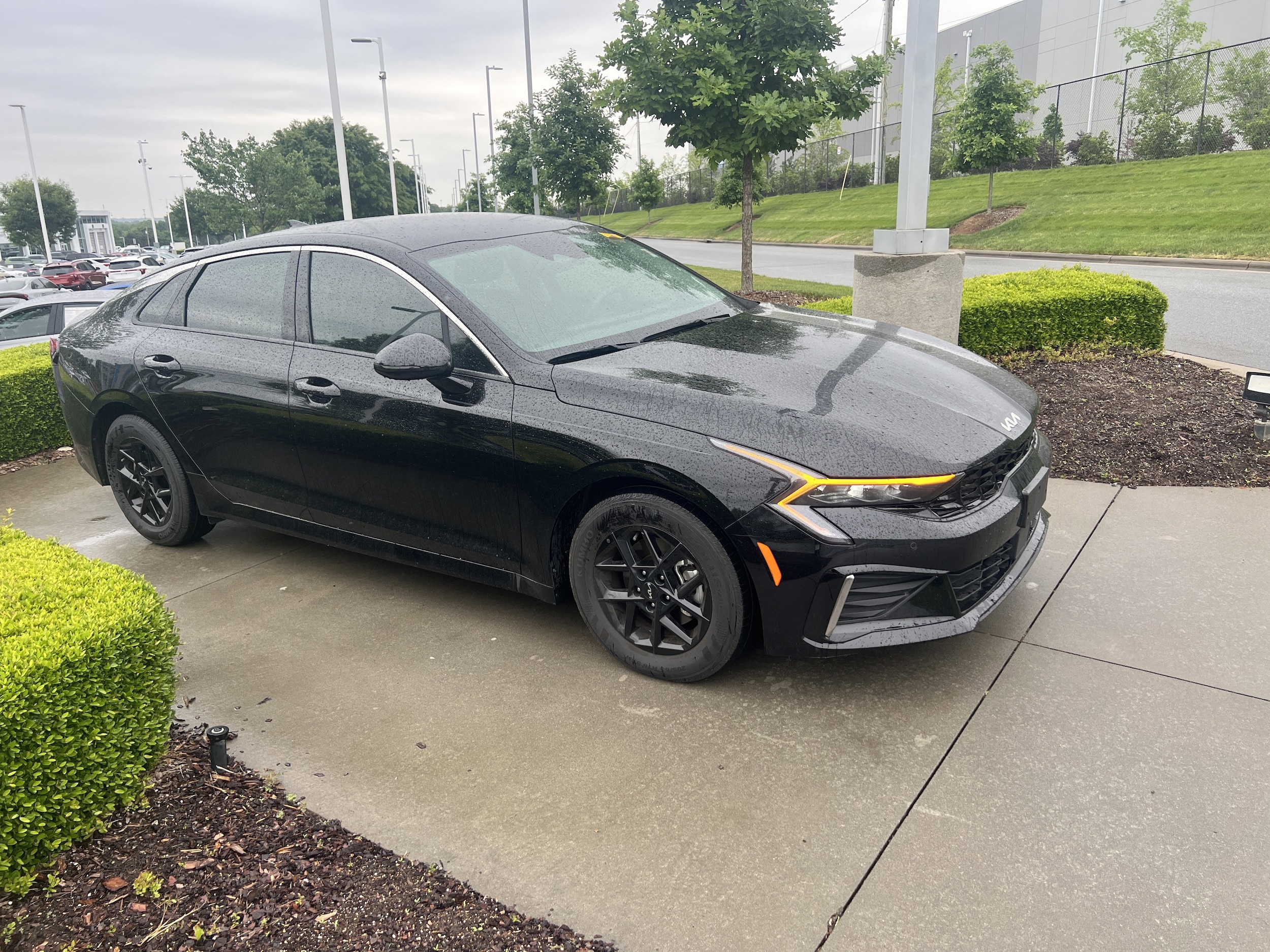2025 Kia K5 LXS photo 2