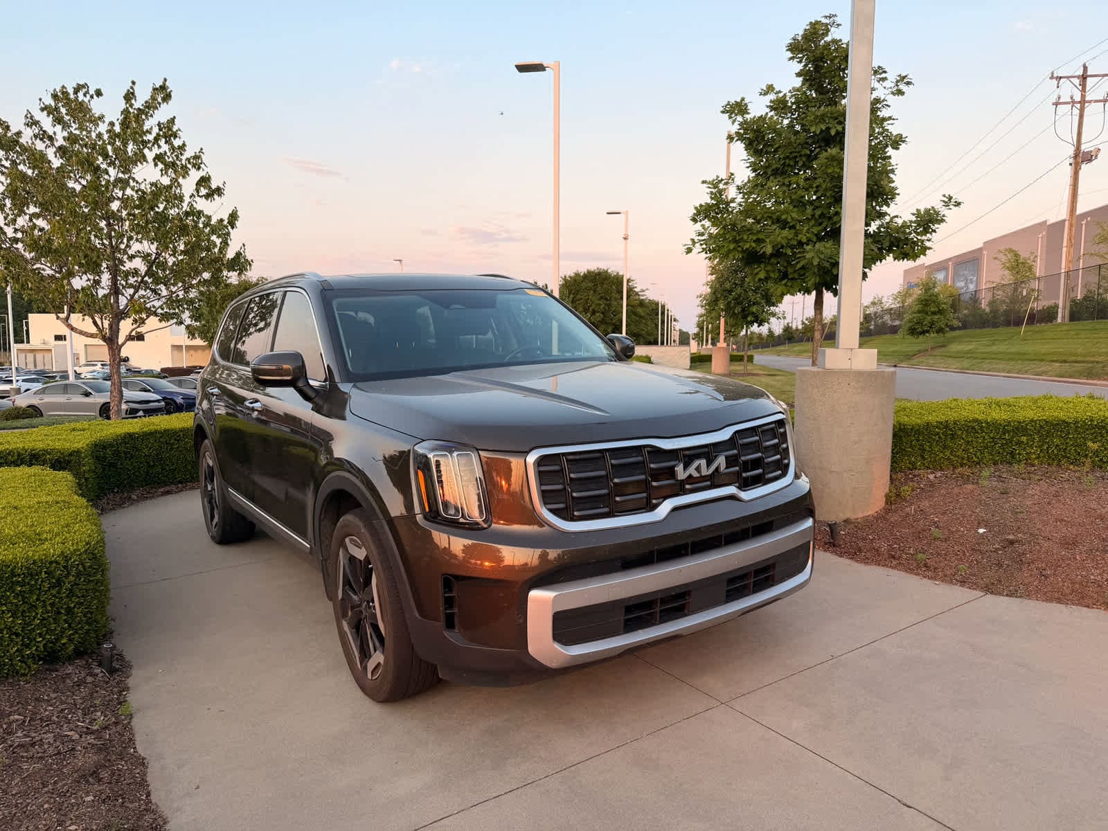 2024 Kia Telluride S photo 2