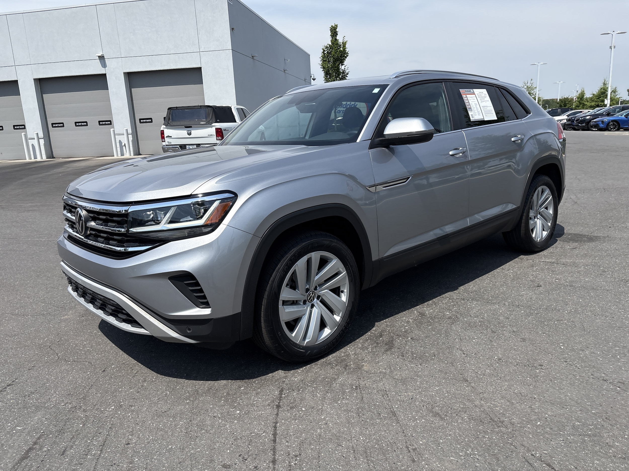 2023 Volkswagen Atlas Cross Sport 3.6L V6 SE W/Technology
