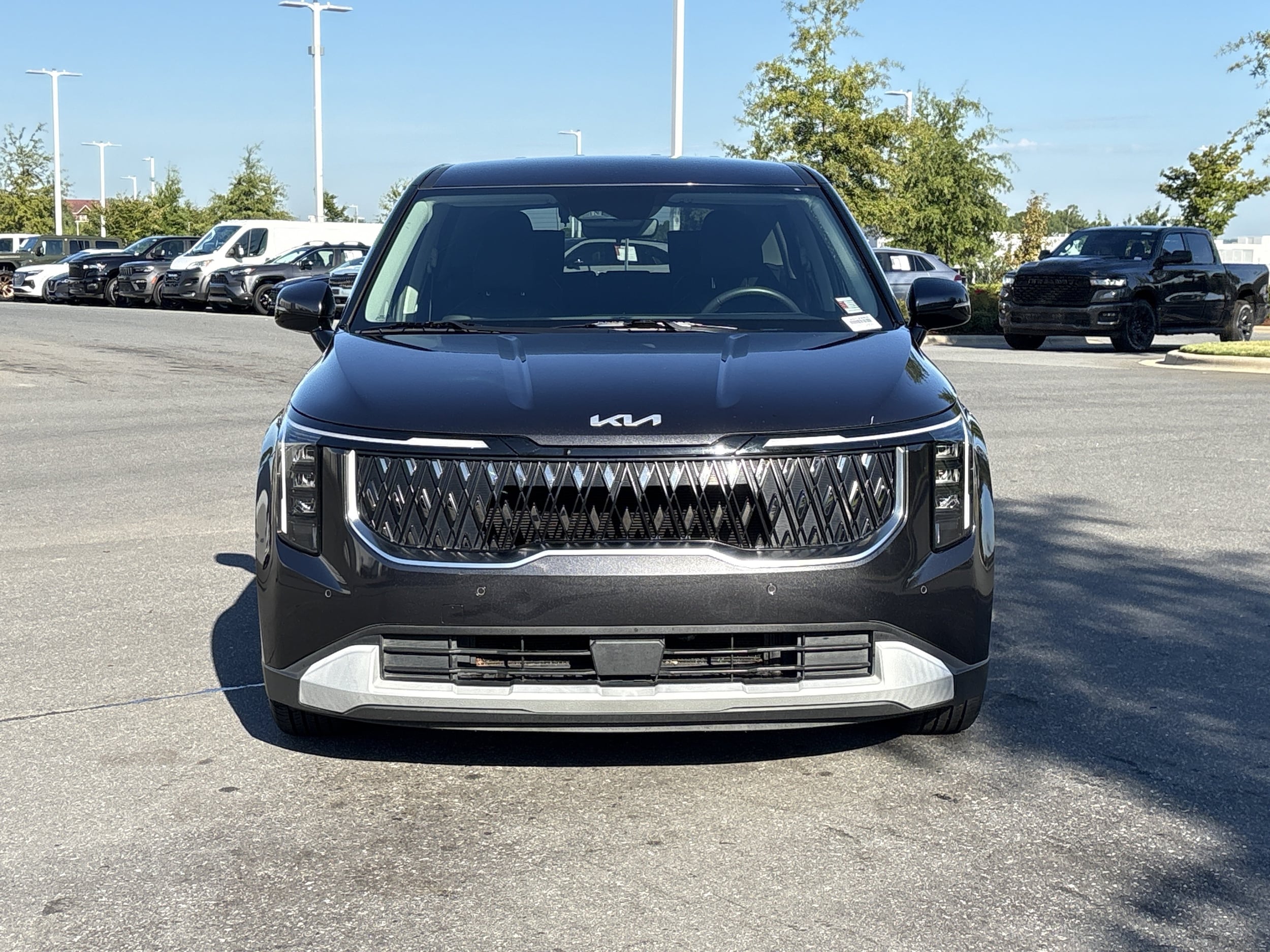 2025 Kia Carnival LXS