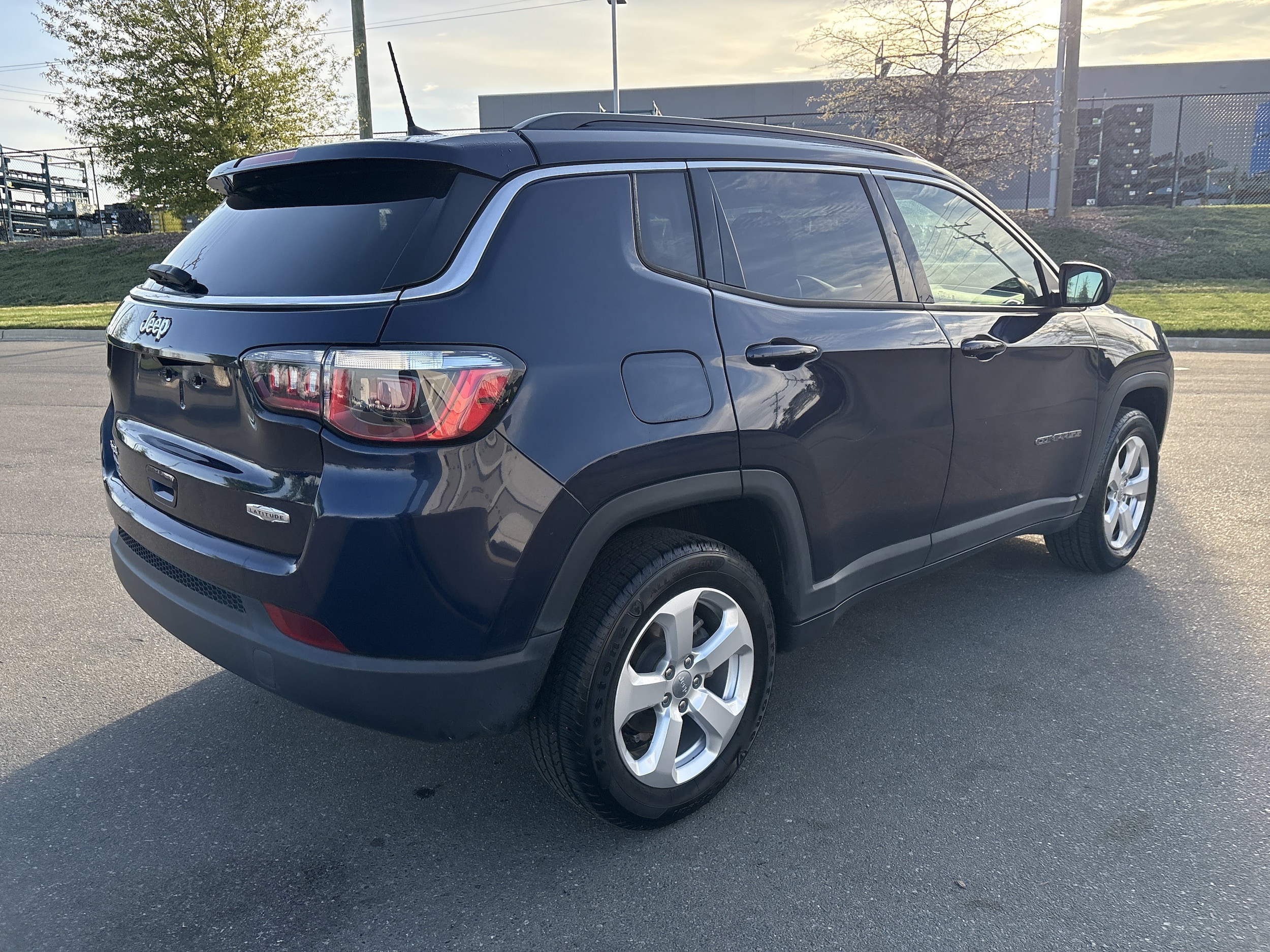 2019 Jeep Compass Latitude photo 3
