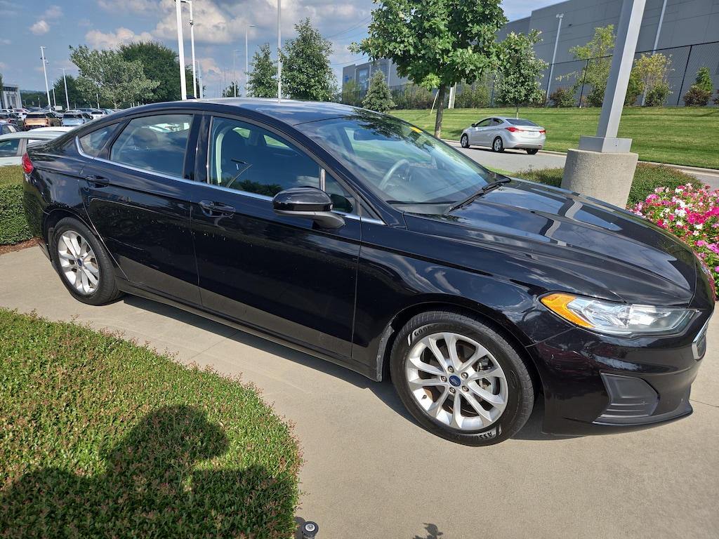Used 2020 Ford Fusion SE Sedan