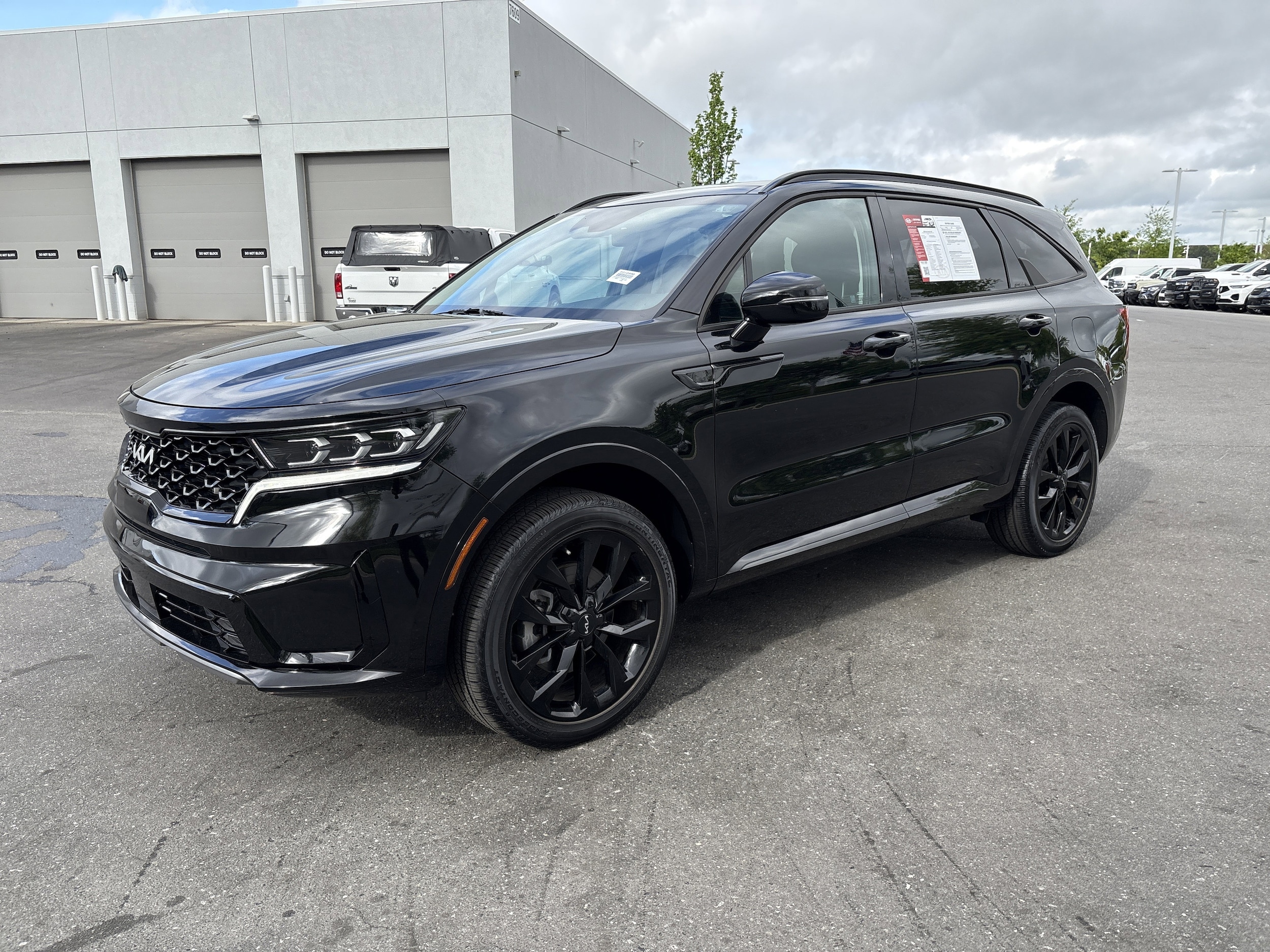 2023 Kia Sorento SX photo 4