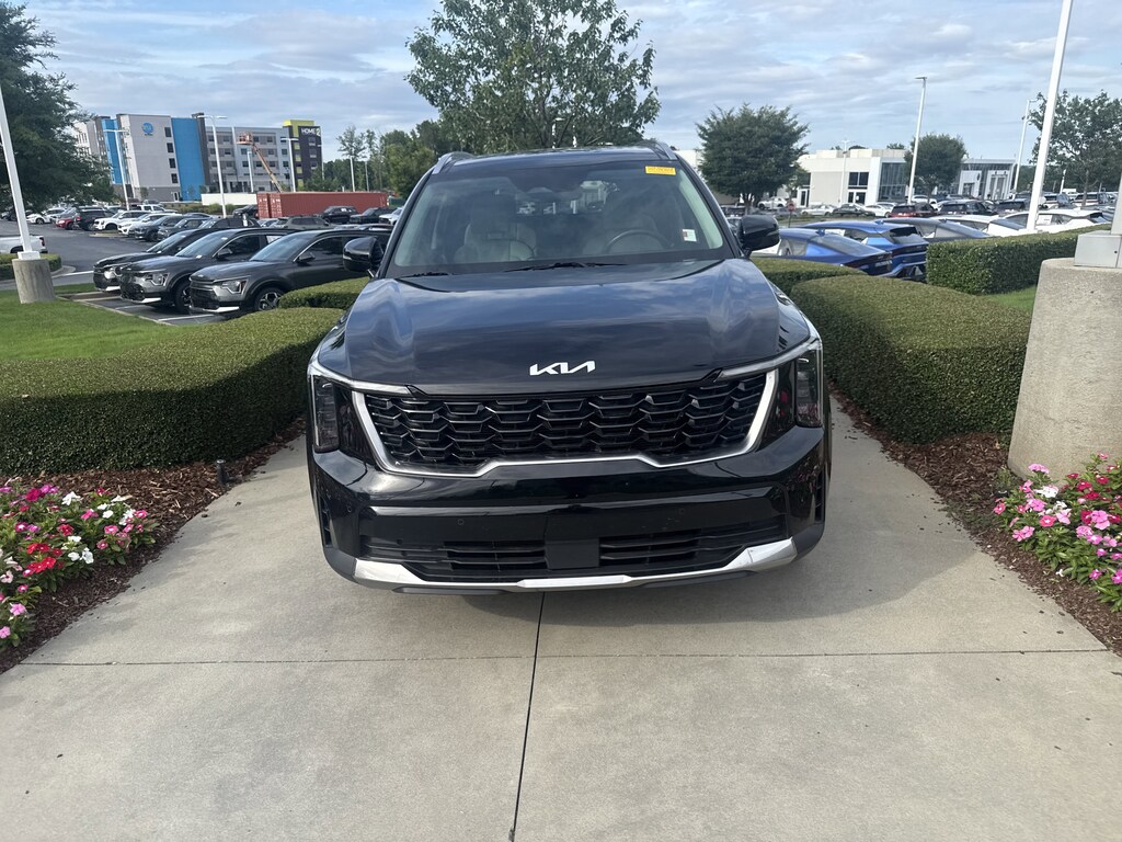 Used 2024 Kia Sorento S SUV