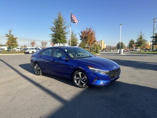 2023 Hyundai Elantra SEL Sedan