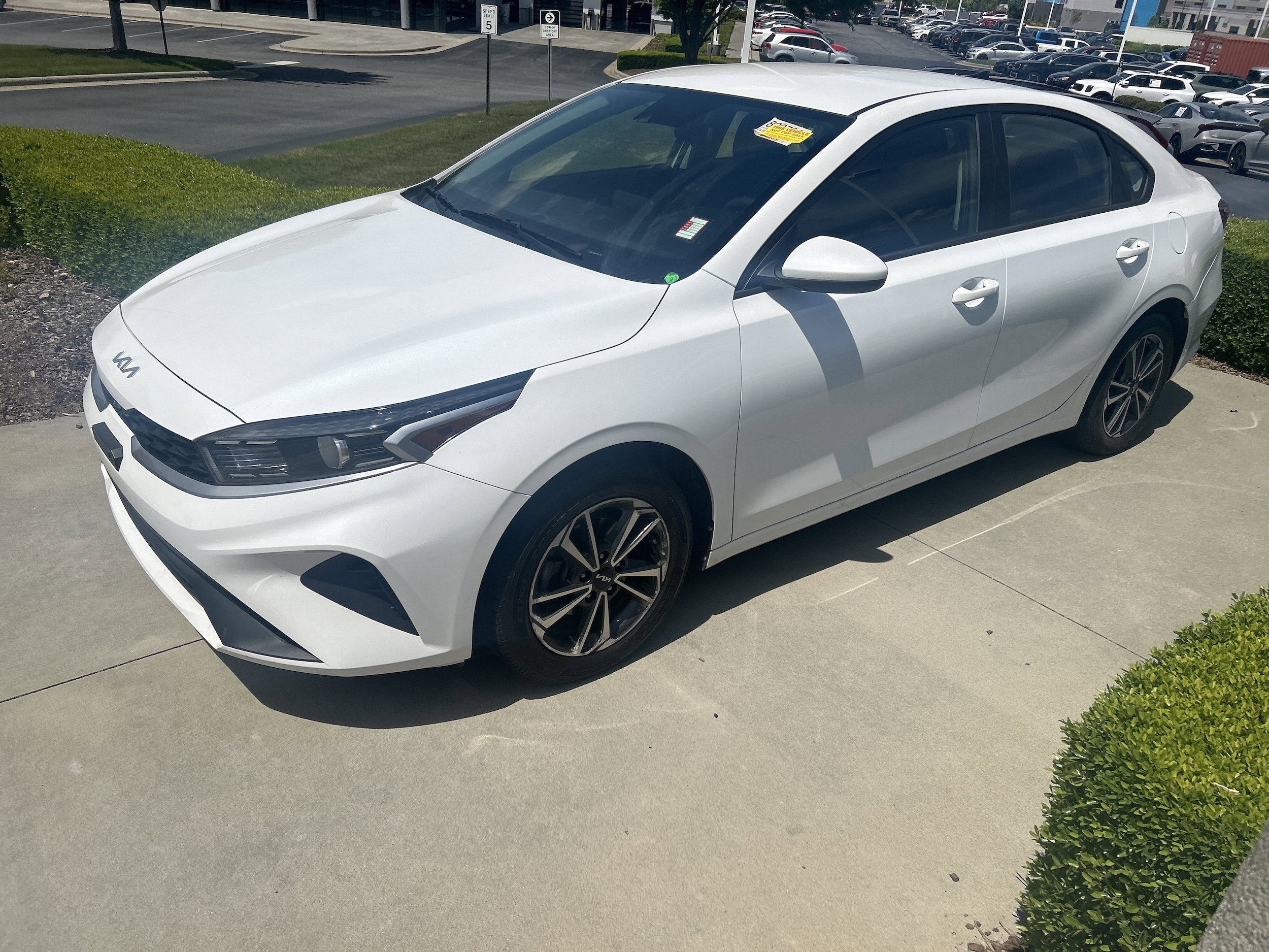 2023 Kia Forte LXS photo 5