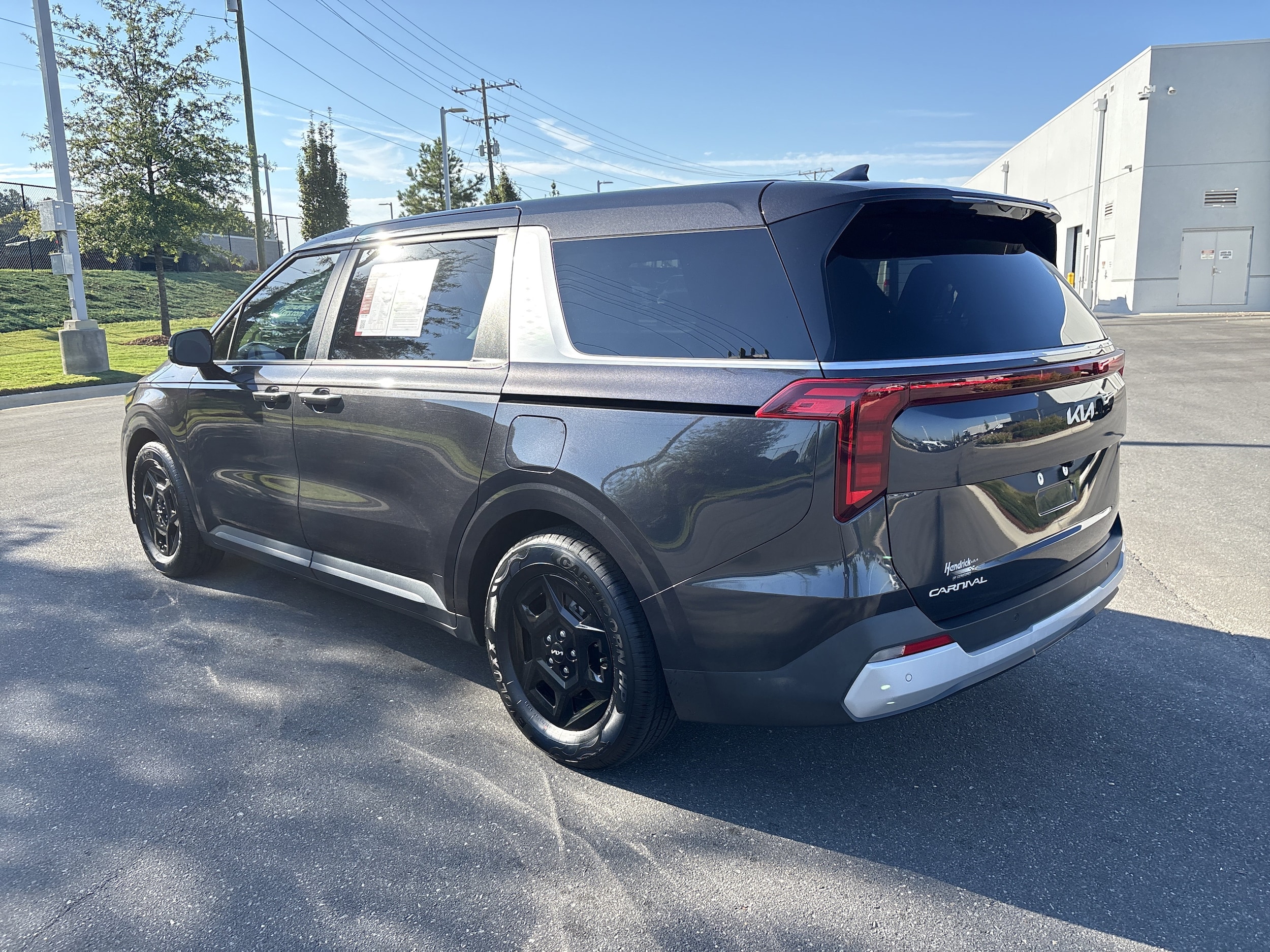 2025 Kia Carnival LXS