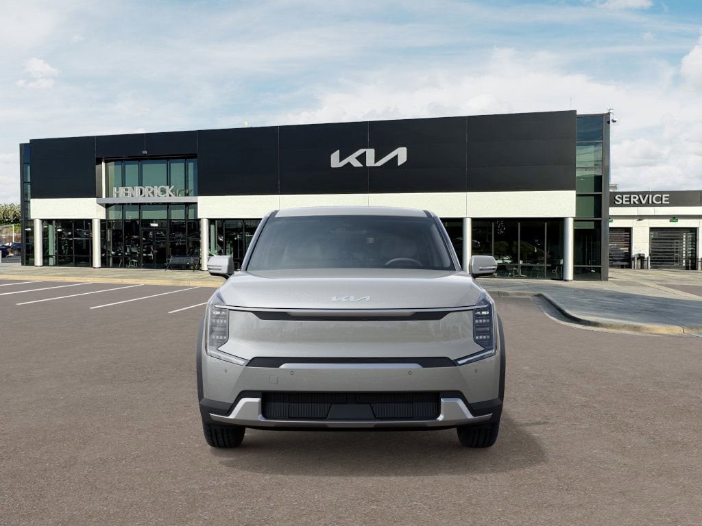 New 2026 Kia EV9 Light Long Range SUV