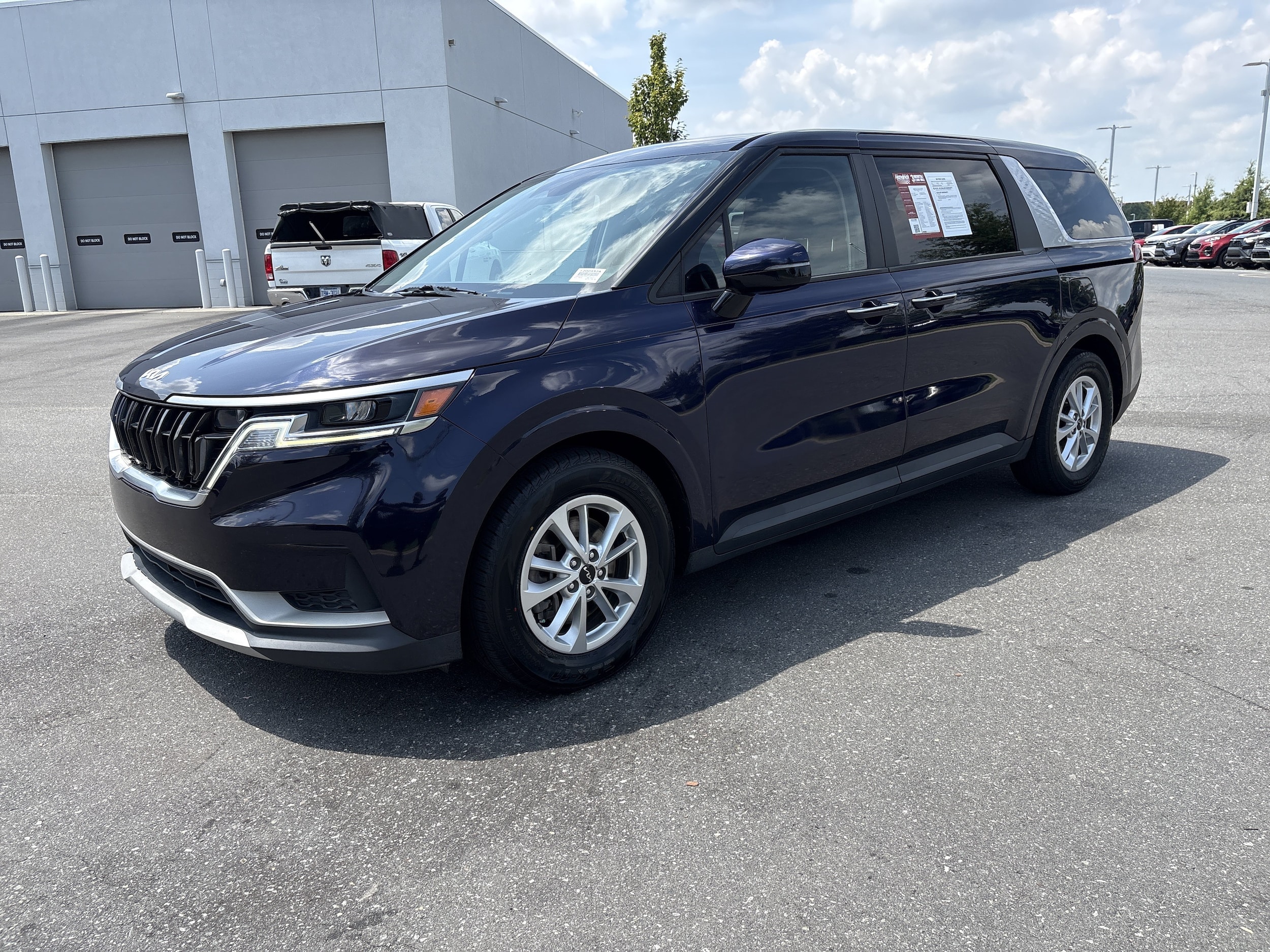 2022 Kia Carnival LXS