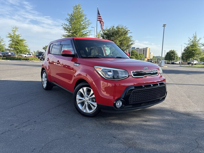 2016 Kia Soul + Hatchback