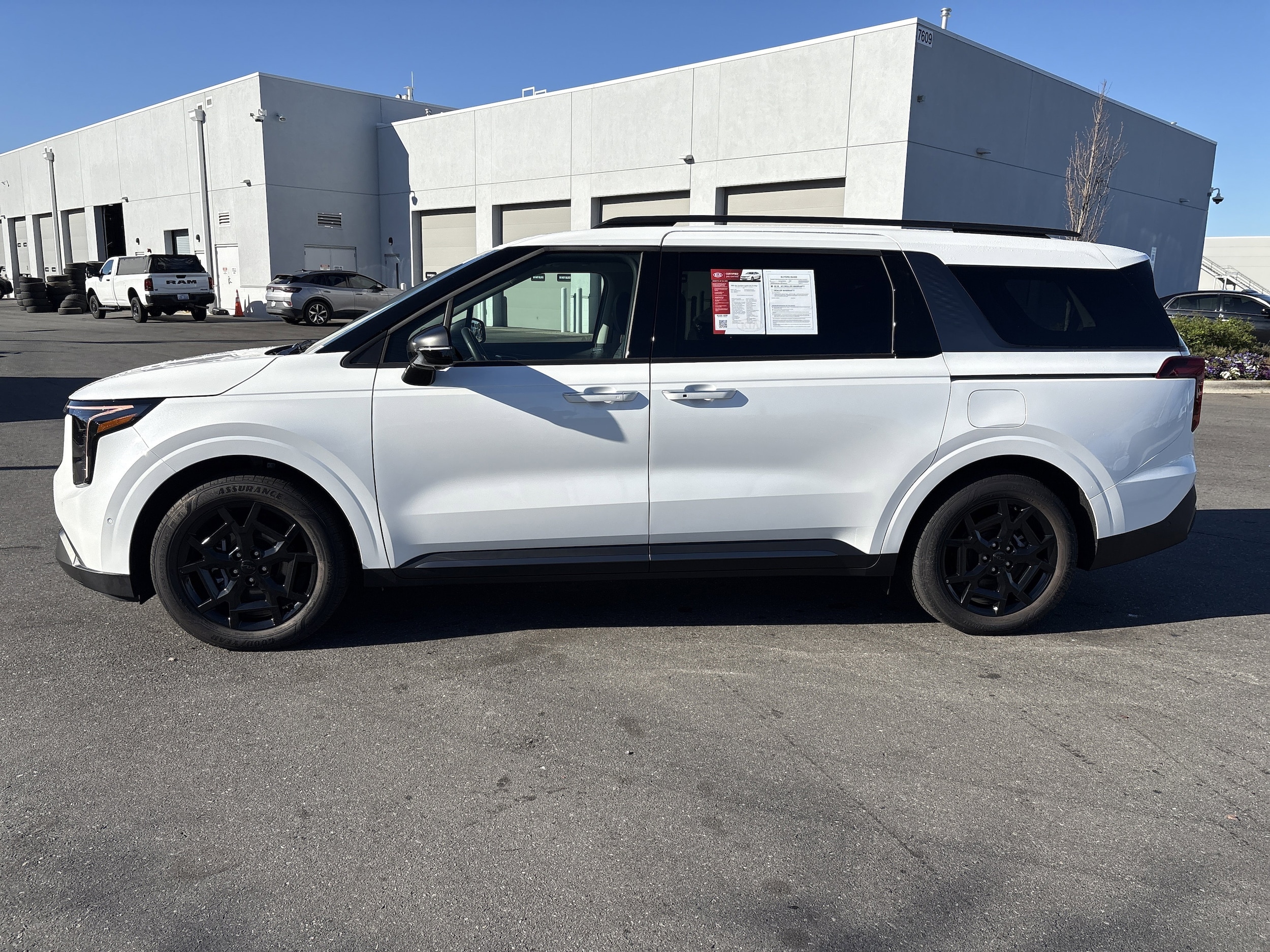 2025 Kia Carnival Hybrid SX Prestige photo 5